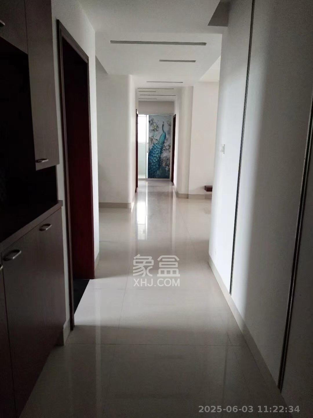 山水英伦  4室2厅2卫    2600.0元/月 山水英伦  4室2厅2卫    2600.0元/月室内图