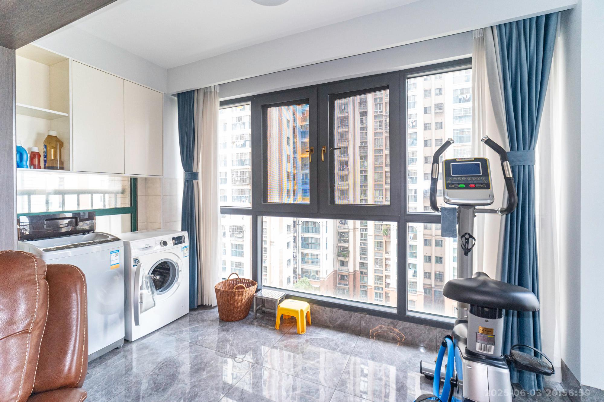 蝴蝶谷 3室2厅2卫 86.8万 蝴蝶谷 3室2厅2卫 86.8万阳台