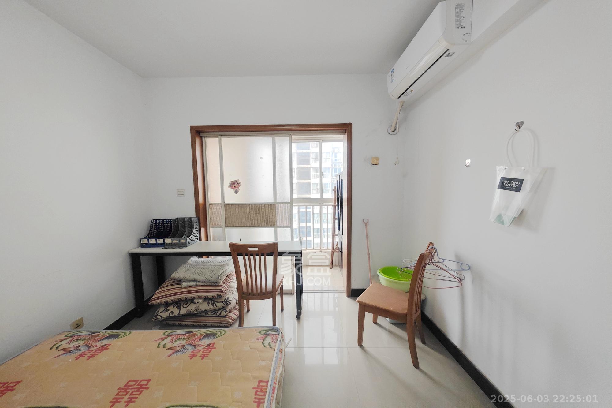 东方新世界  2室2厅1卫    60.0万 东方新世界  2室2厅1卫    60.0万卧室