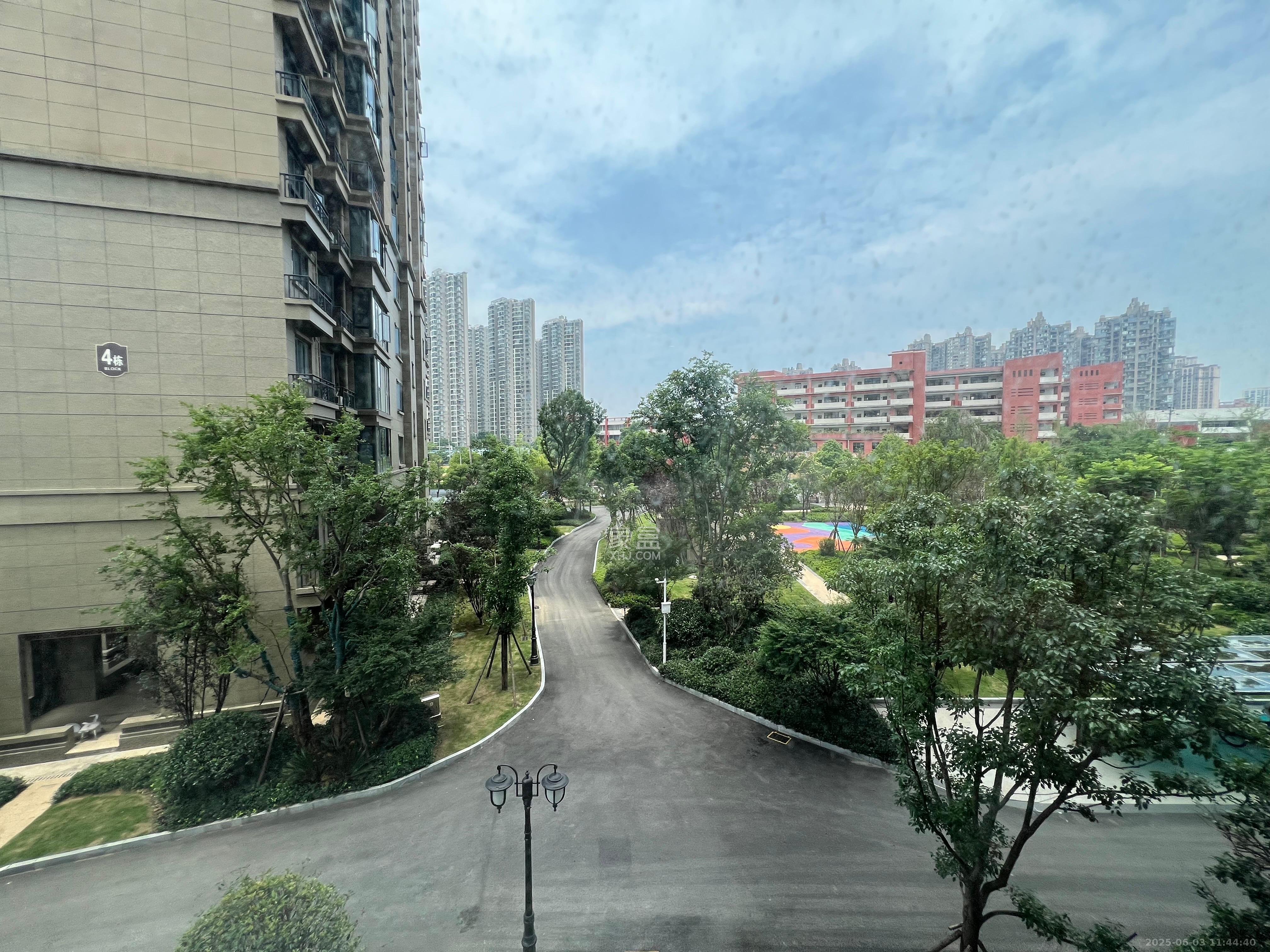 恒大清澜苑（恒大御景半岛四期）  1室1厅1卫   1600.00元/月室内图