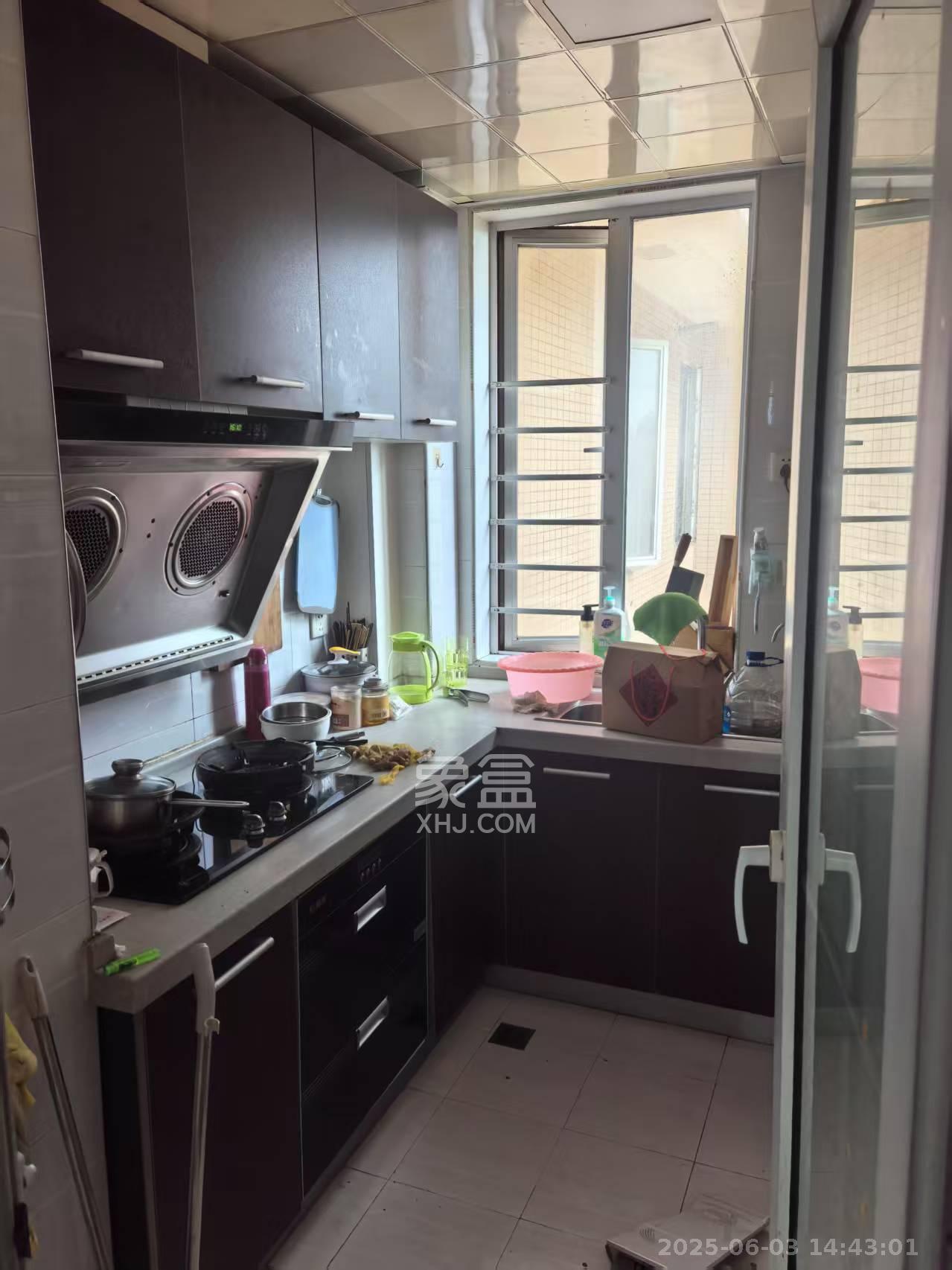 恒广国际景园一二区 3室2厅1卫 2200.0元/月 恒广国际景园一二区 3室2厅1卫 2200.0元/月室内图