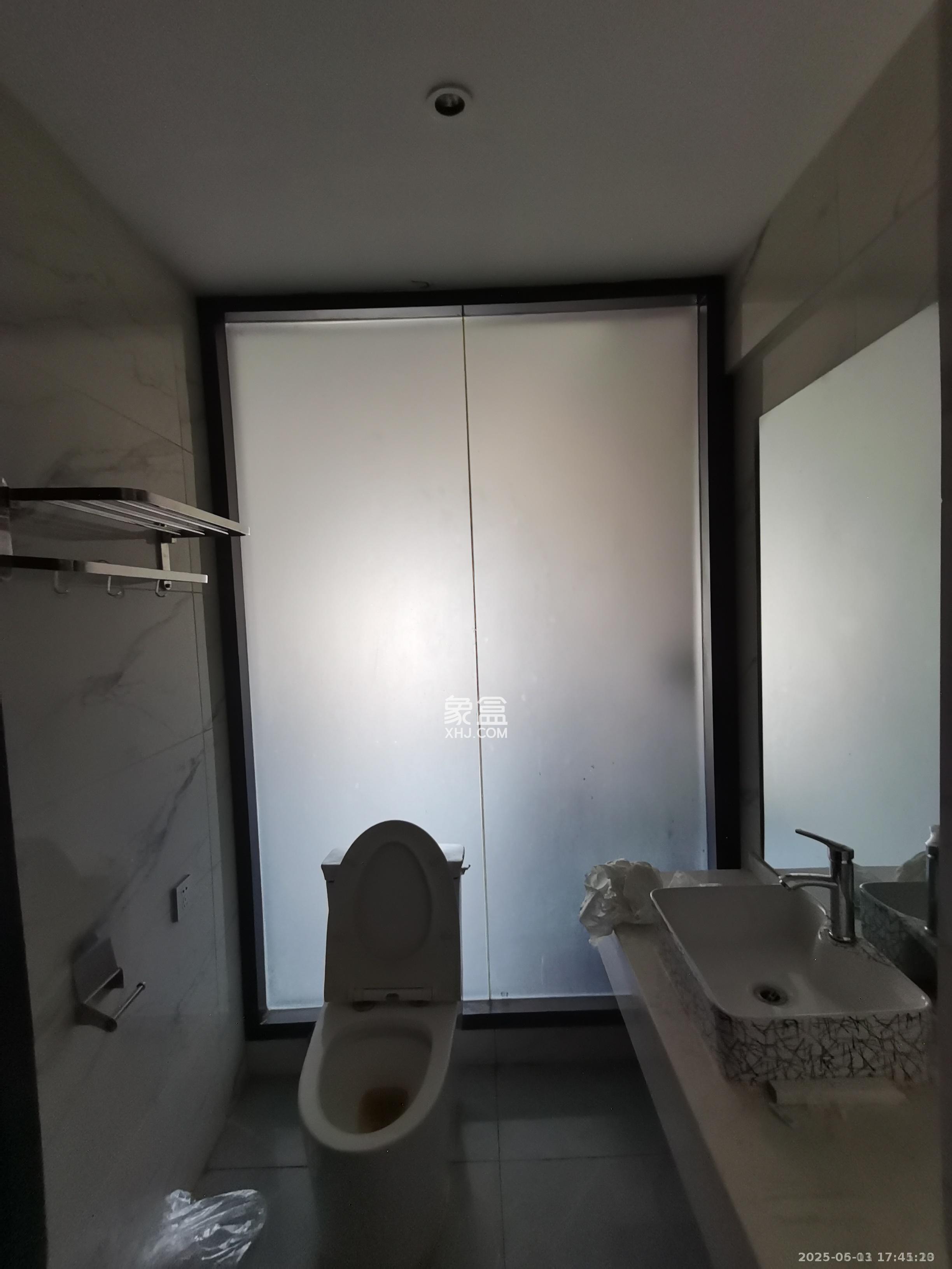 旭辉国际广场(永升商业广场) 1室1厅1卫 36000.0元/月 旭辉国际广场(永升商业广场) 1室1厅1卫 36000.0元/月室内图