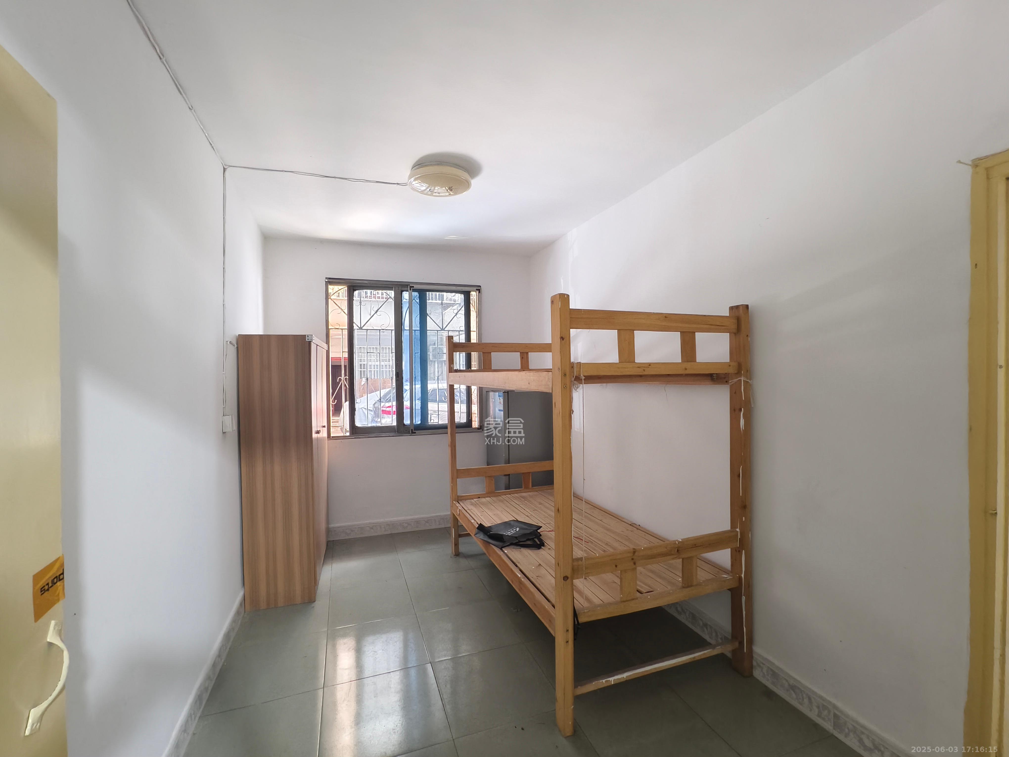 陈家湖小区  2室2厅1卫   1800.00元/月室内图