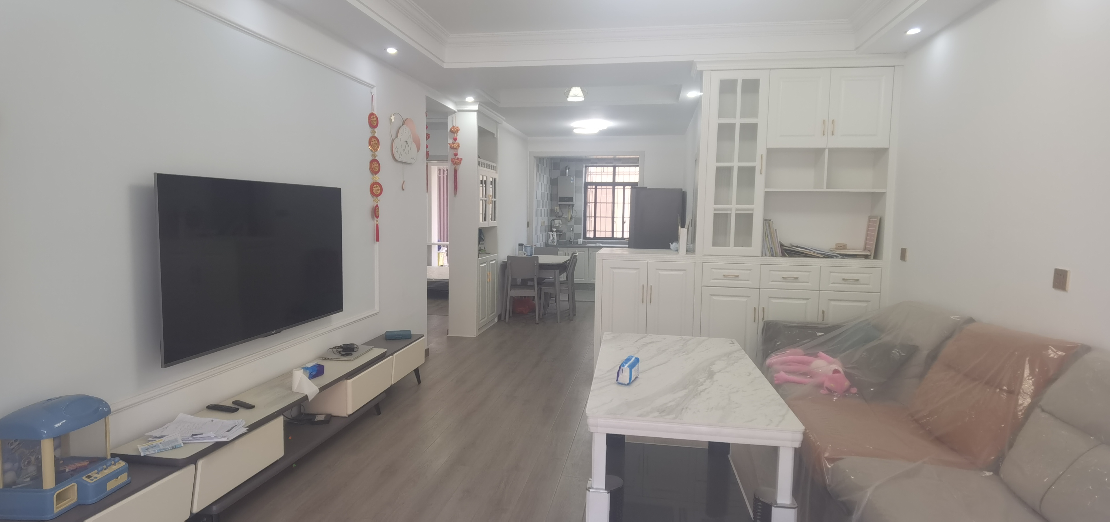 新世界建材城  2室2厅1卫    40.8万 新世界建材城  2室2厅1卫    40.8万客厅