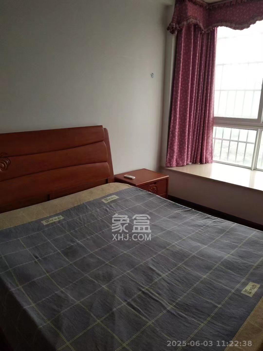 山水英伦  4室2厅2卫    2600.0元/月 山水英伦  4室2厅2卫    2600.0元/月室内图