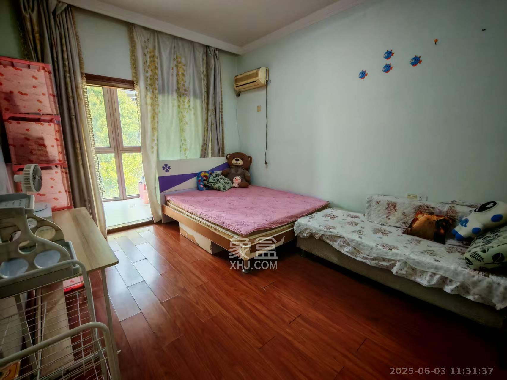 新景家园 3室2厅2卫 1300.0元/月 新景家园 3室2厅2卫 1300.0元/月室内图