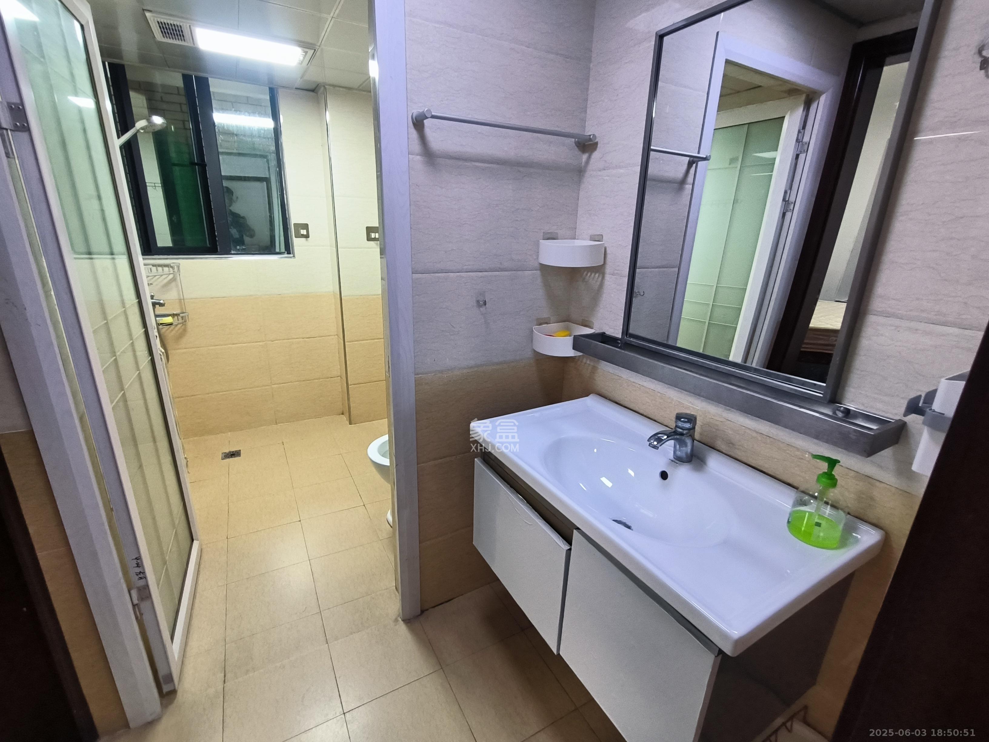 长房白沙湾  2室1厅1卫   2200.00元/月室内图