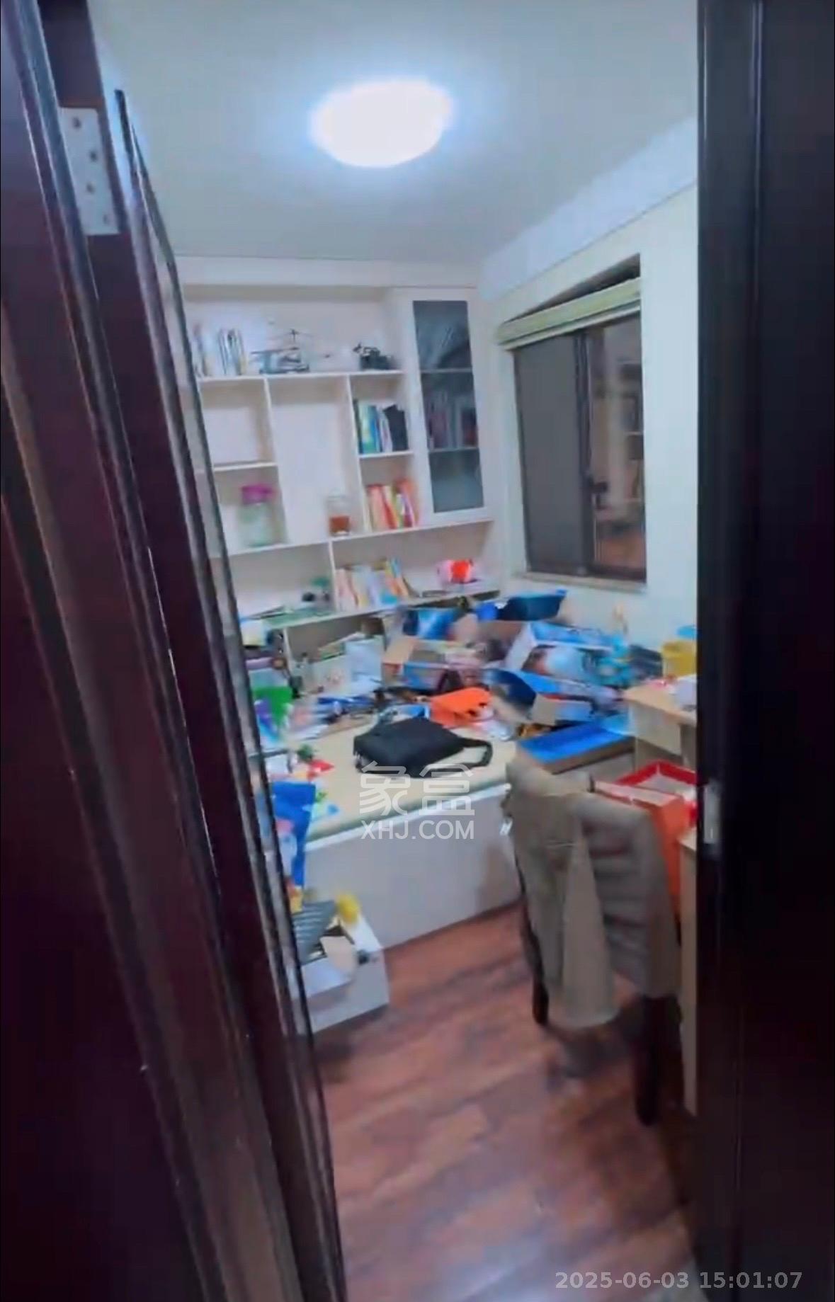 绿地中央广场 3室2厅1卫 3200.0元/月 绿地中央广场 3室2厅1卫 3200.0元/月室内图