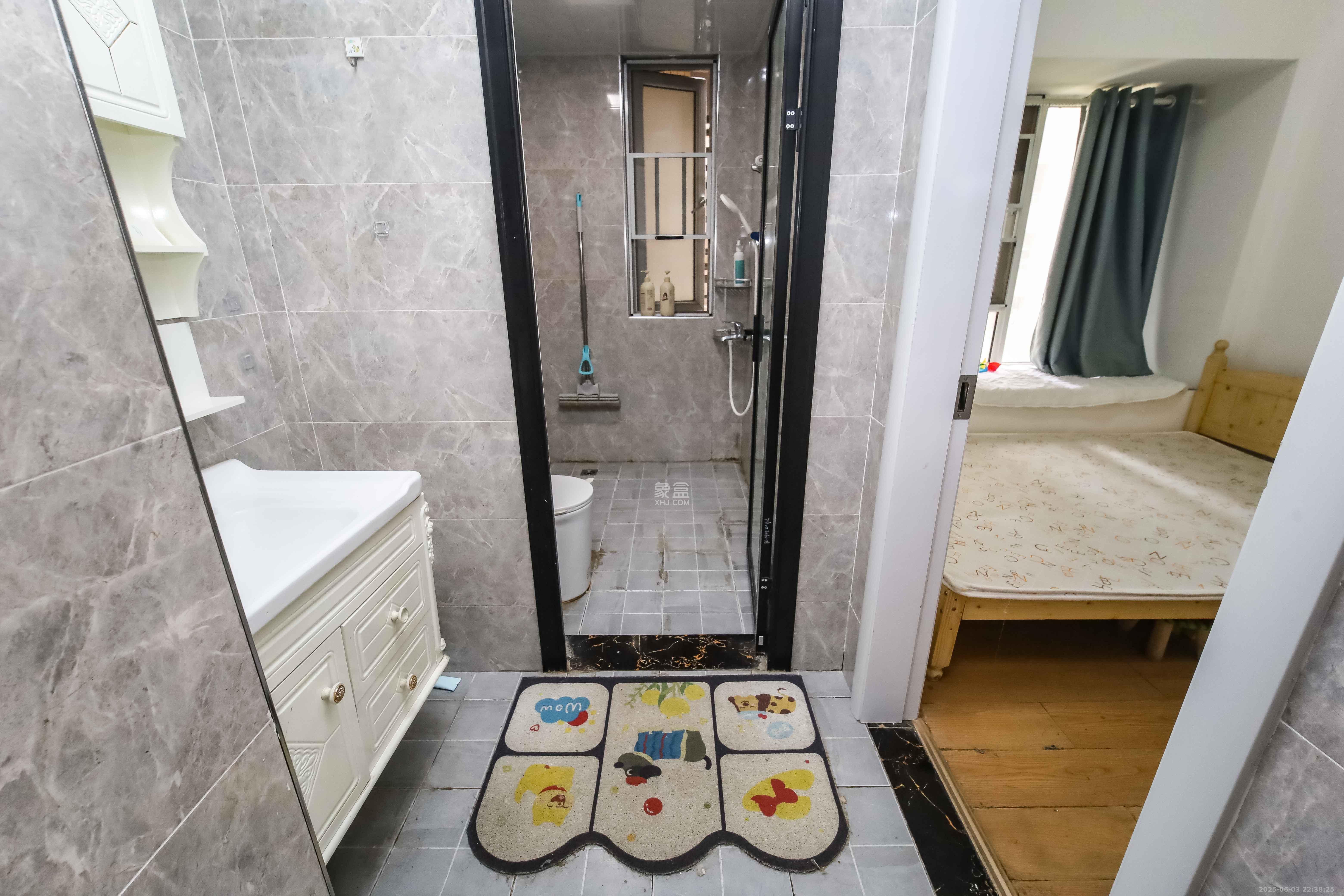 金地格林公馆 3室2厅1卫 86.0万 金地格林公馆 3室2厅1卫 86.0万卫生间