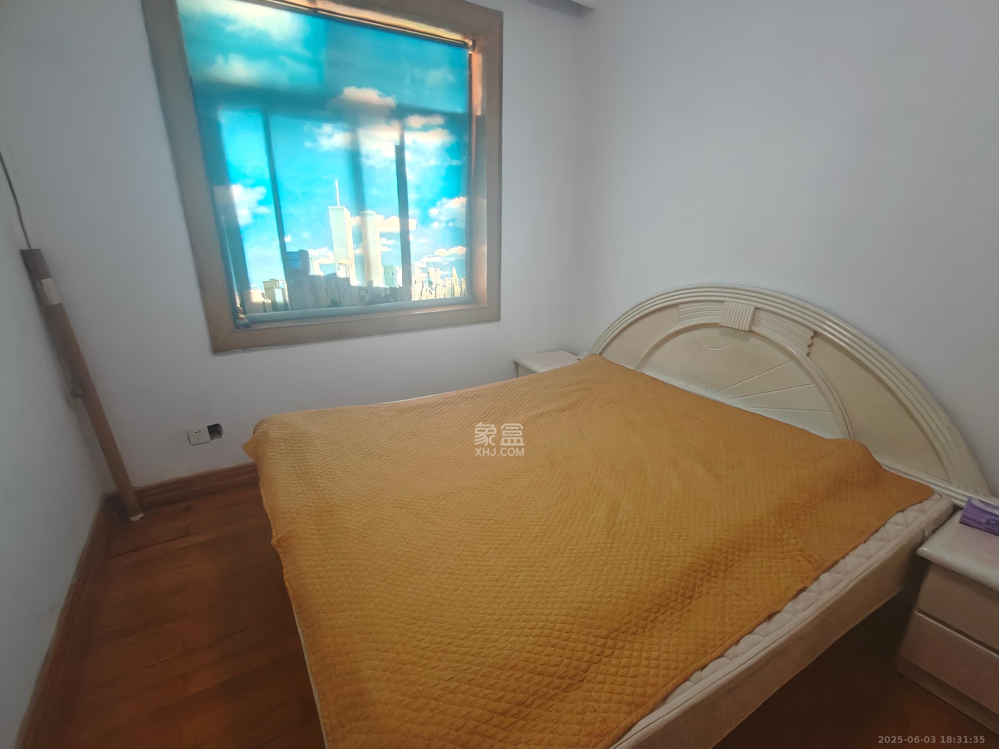 芙蓉区教师村  3室1厅1卫    1500.0元/月室内图