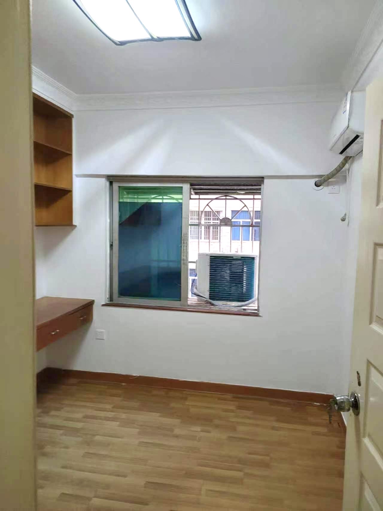 富华商厦(富华大厦) 3室2厅2卫 2500.0元/月 富华商厦(富华大厦) 3室2厅2卫 2500.0元/月室内图