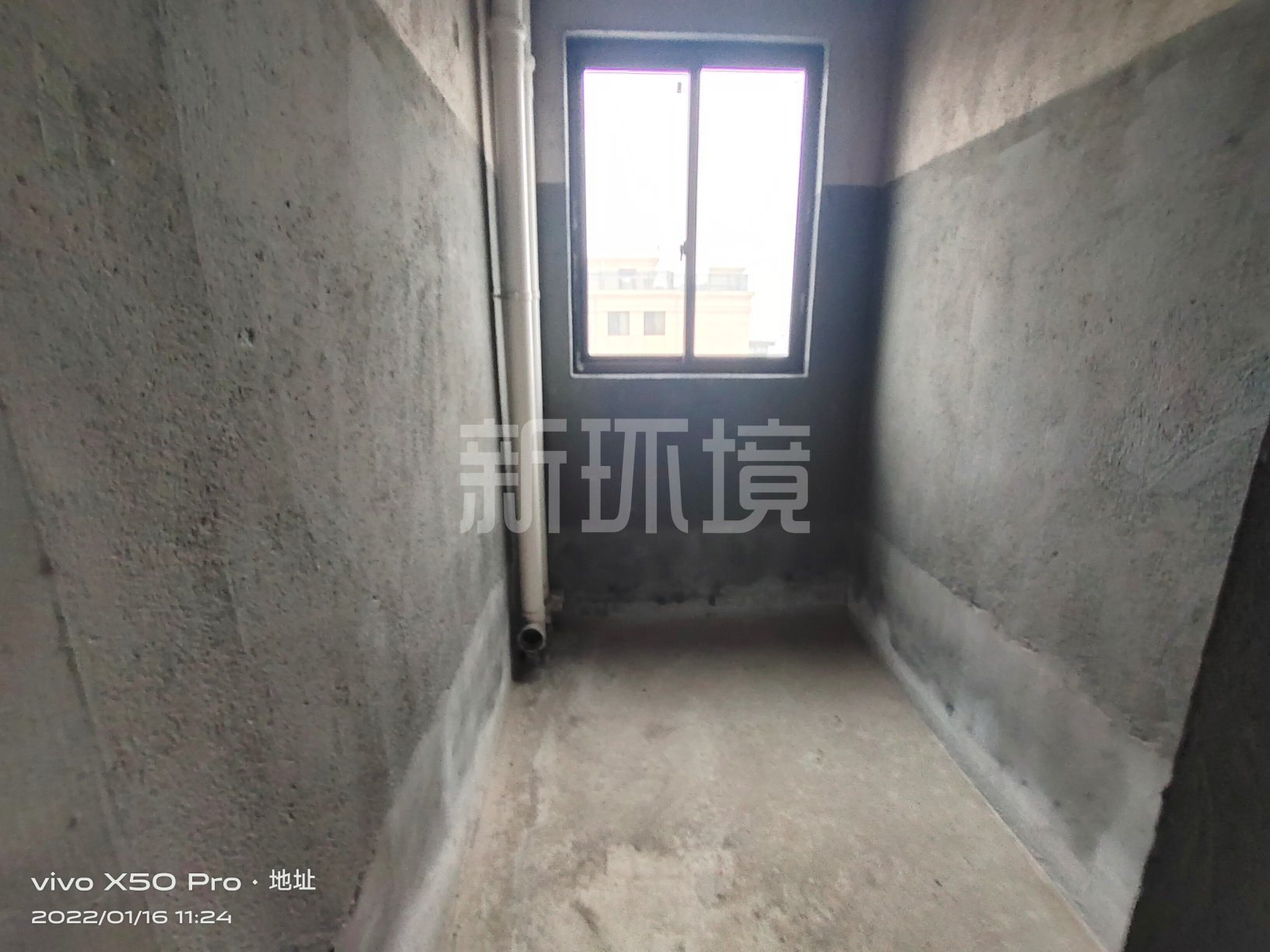 江与城  3室2厅2卫   102.00万客厅