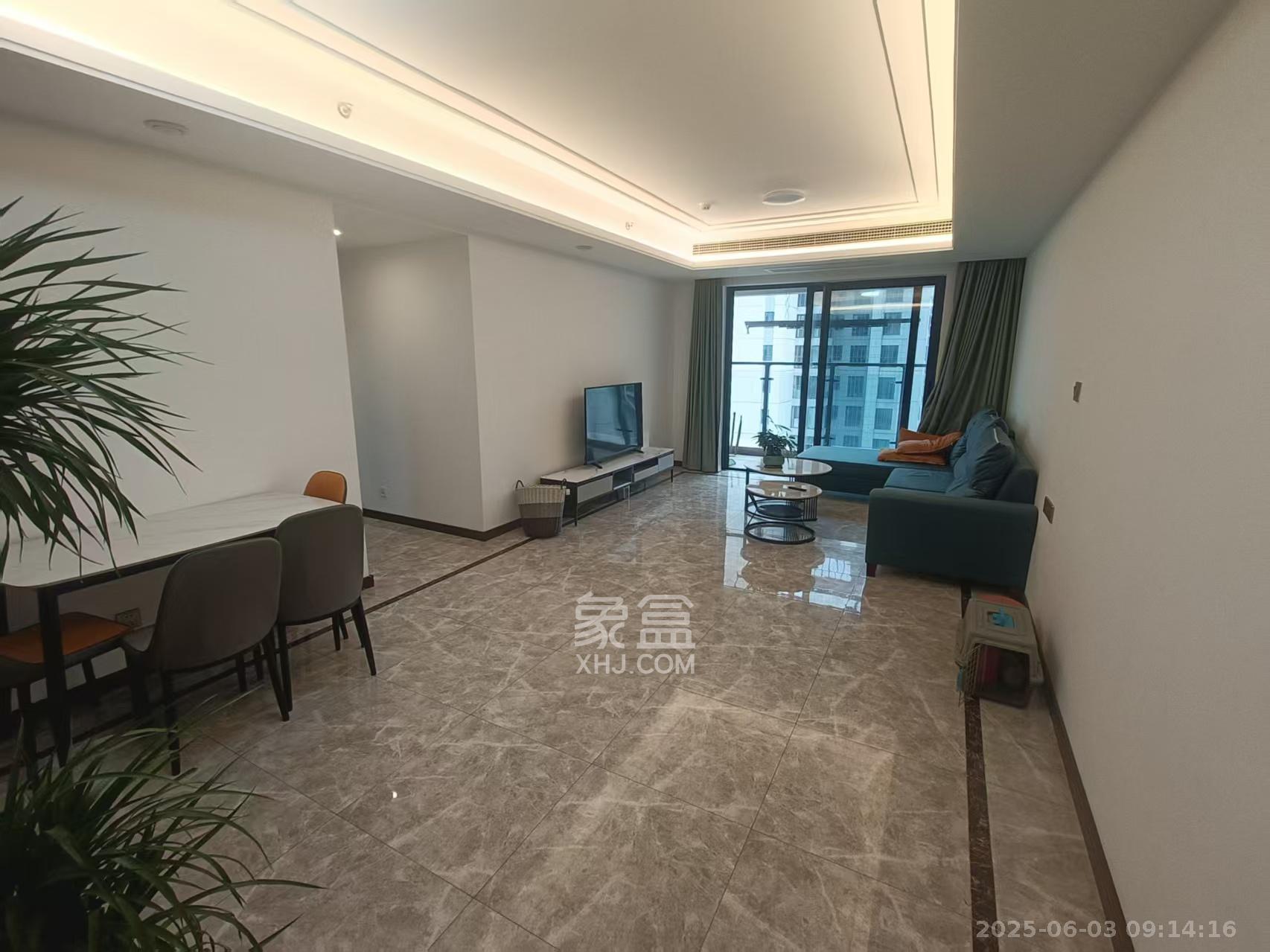 绿地长沙城际空间站（绿地新里佳苑）  3室2厅2卫   3400.00元/月室内图