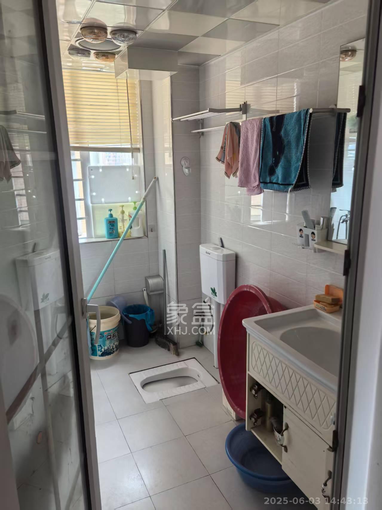 恒广国际景园一二区 3室2厅1卫 2200.0元/月 恒广国际景园一二区 3室2厅1卫 2200.0元/月室内图