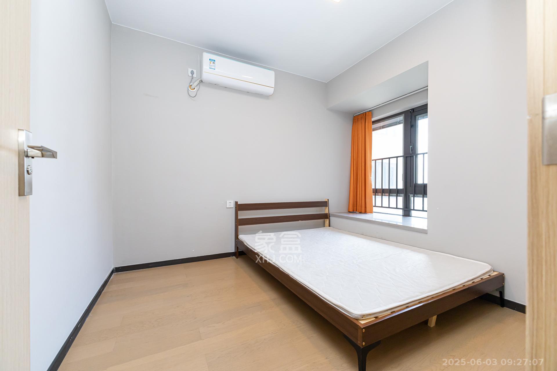 时代倾城.时代遇见  4室2厅2卫   2600.00元/月室内图