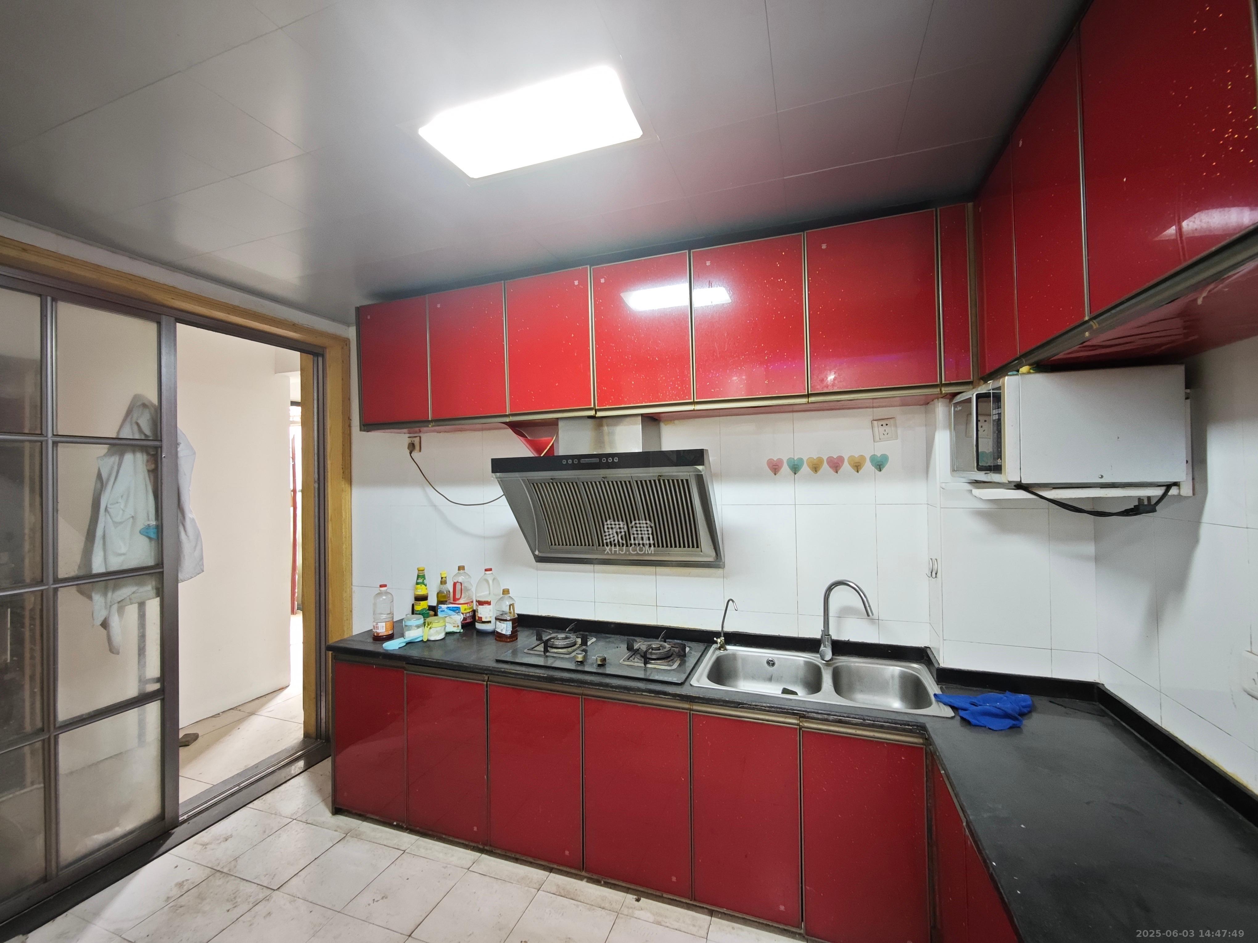 南国新城  3室2厅2卫    2600.0元/月 南国新城  3室2厅2卫    2600.0元/月室内图