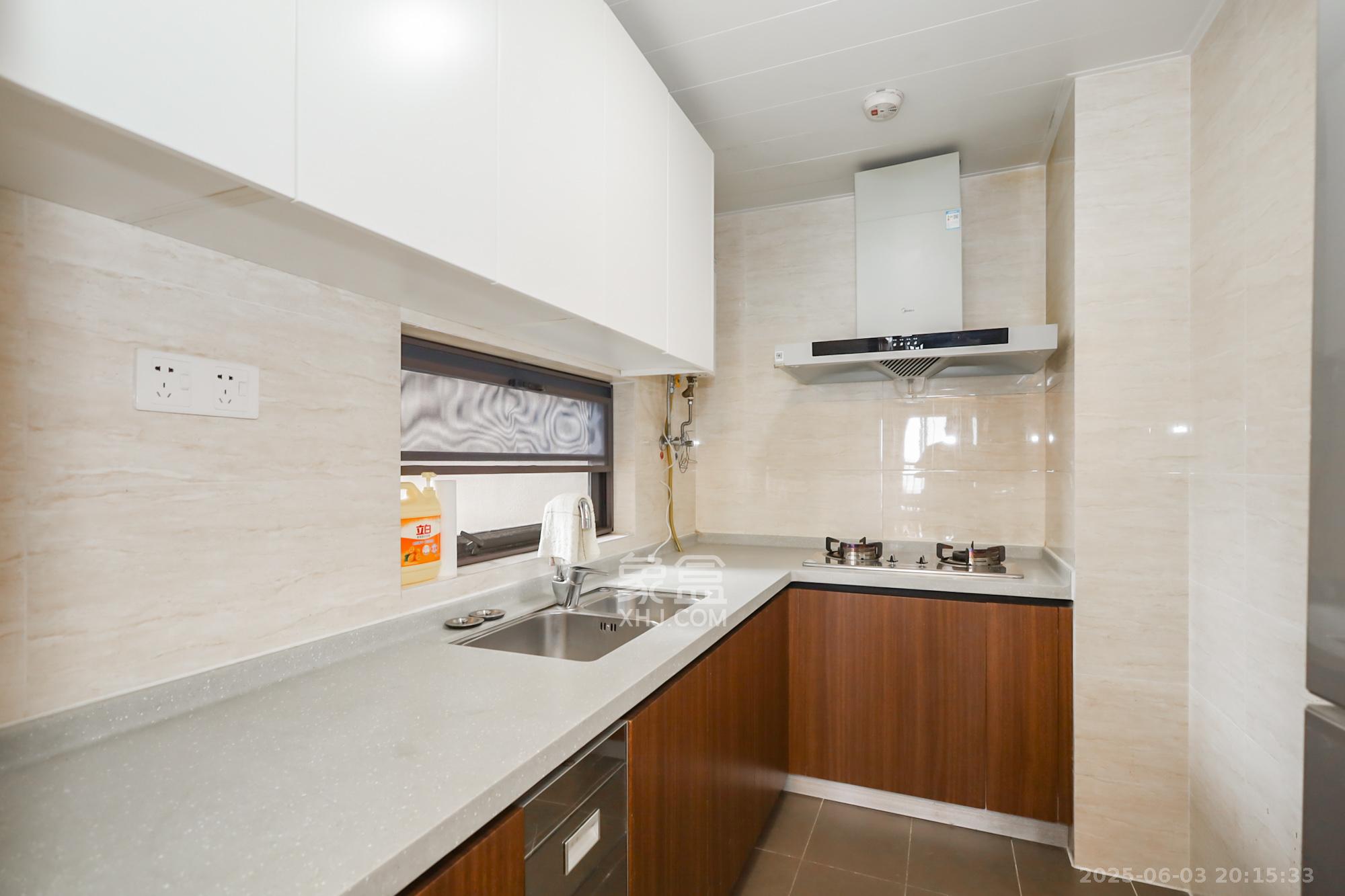 万科里金域国际 3室2厅1卫 168.0万 万科里金域国际 3室2厅1卫 168.0万厨房