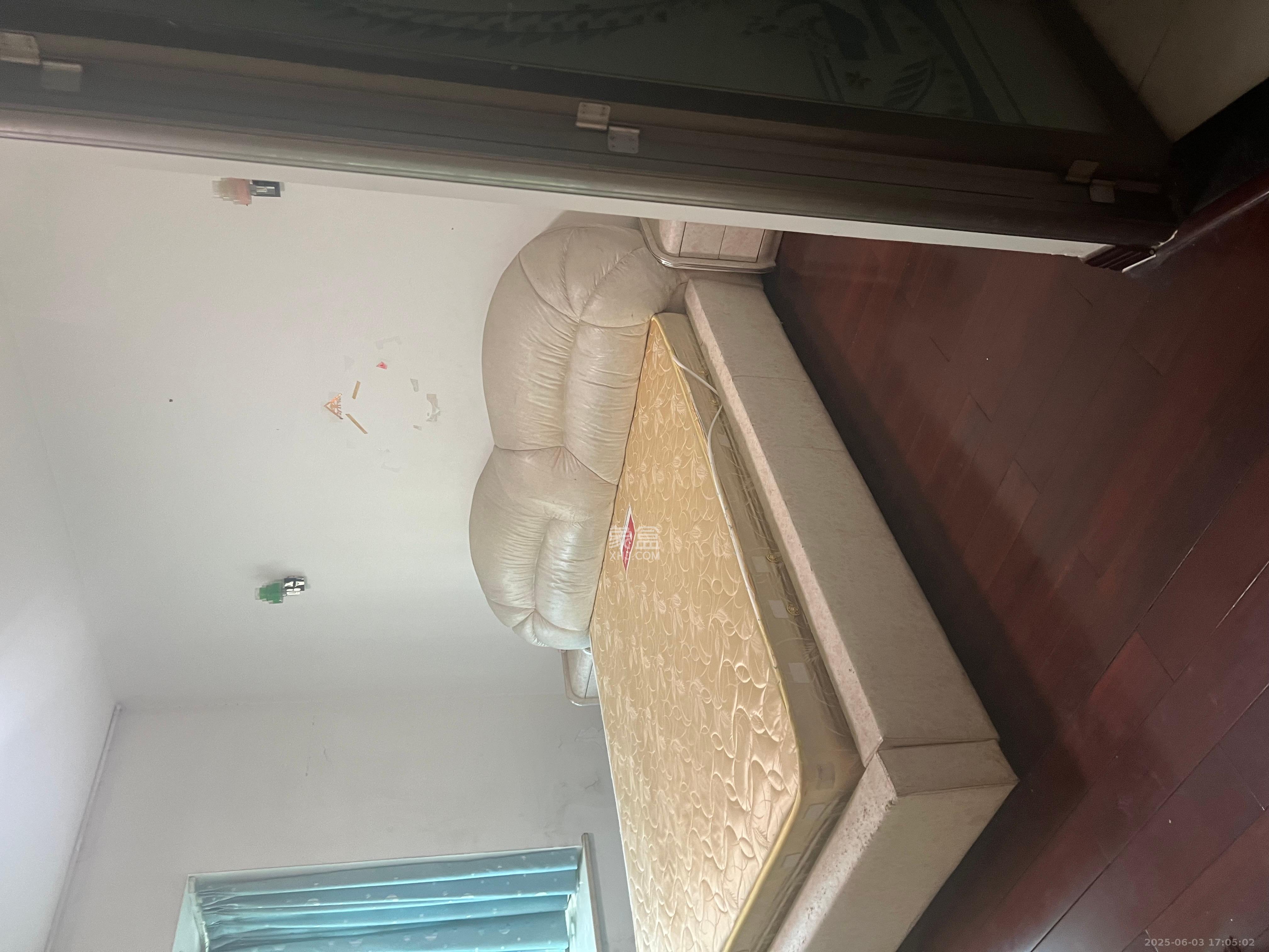 柠檬丽都 4室2厅1卫 2400.0元/月 柠檬丽都 4室2厅1卫 2400.0元/月室内图