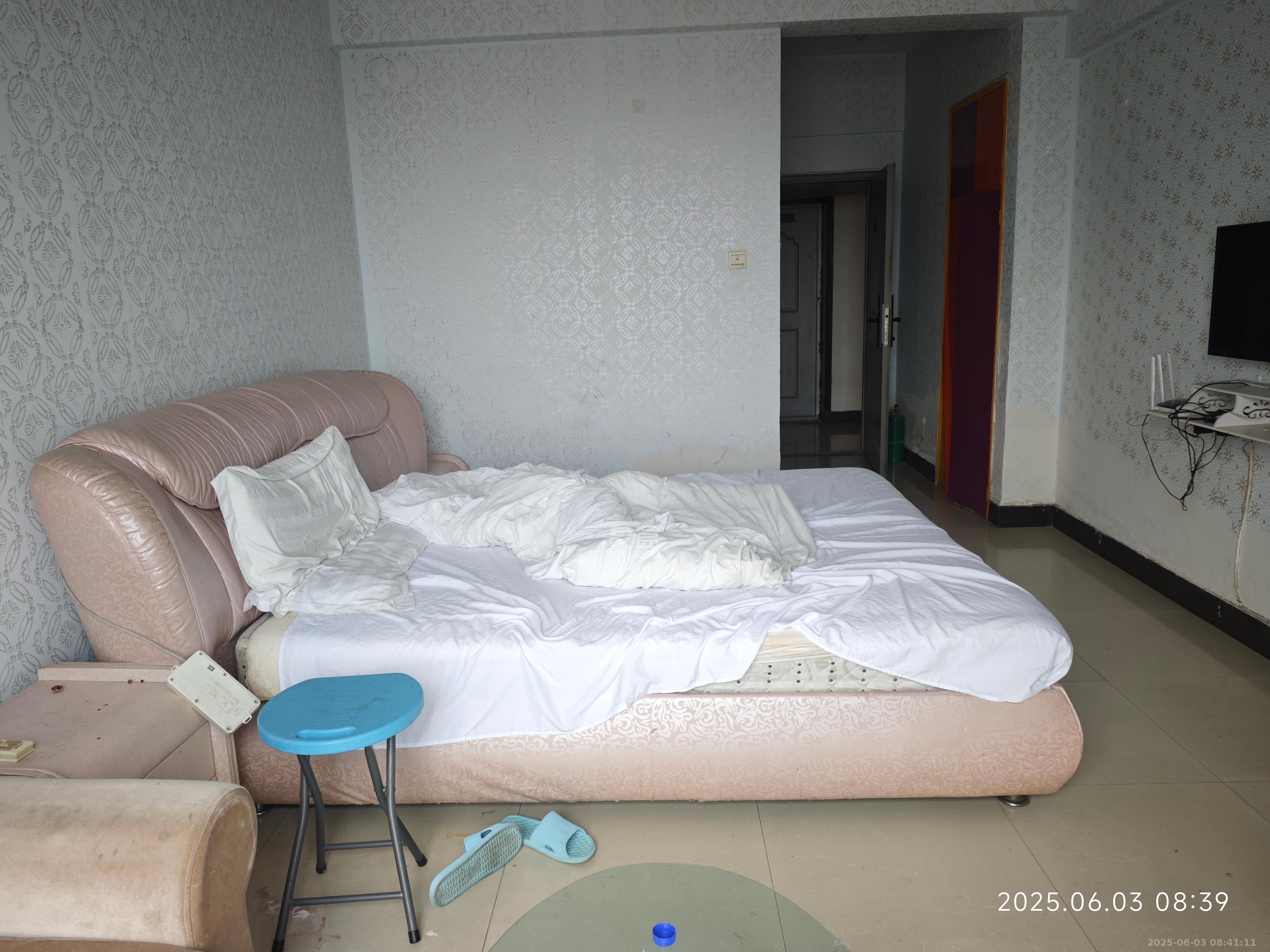 锦华时代  1室1厅1卫   1200.00元/月室内图