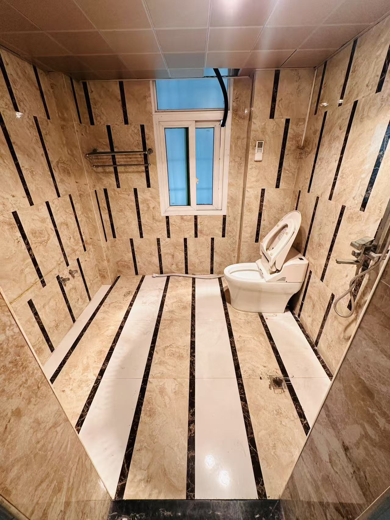 龙泉国际 3室2厅2卫 3000.0元/月 龙泉国际 3室2厅2卫 3000.0元/月室内图