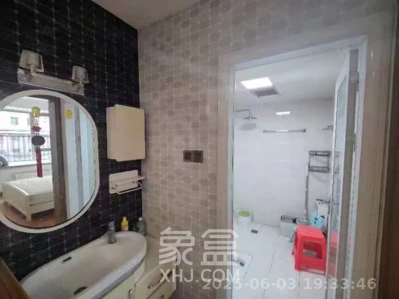 怡海星城  2室2厅1卫   1700.00元/月室内图