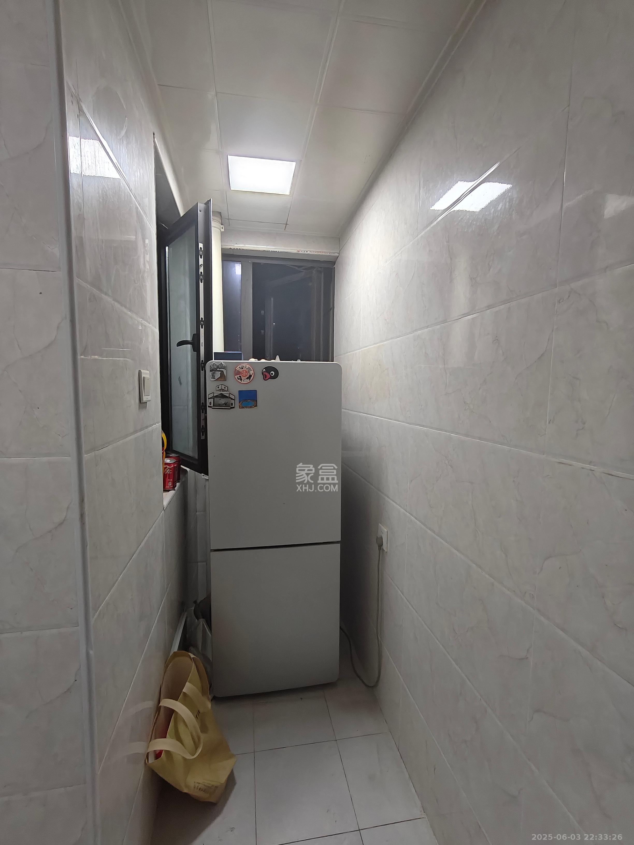 中国铁建梅溪青秀二期  3室2厅2卫   2400.00元/月室内图