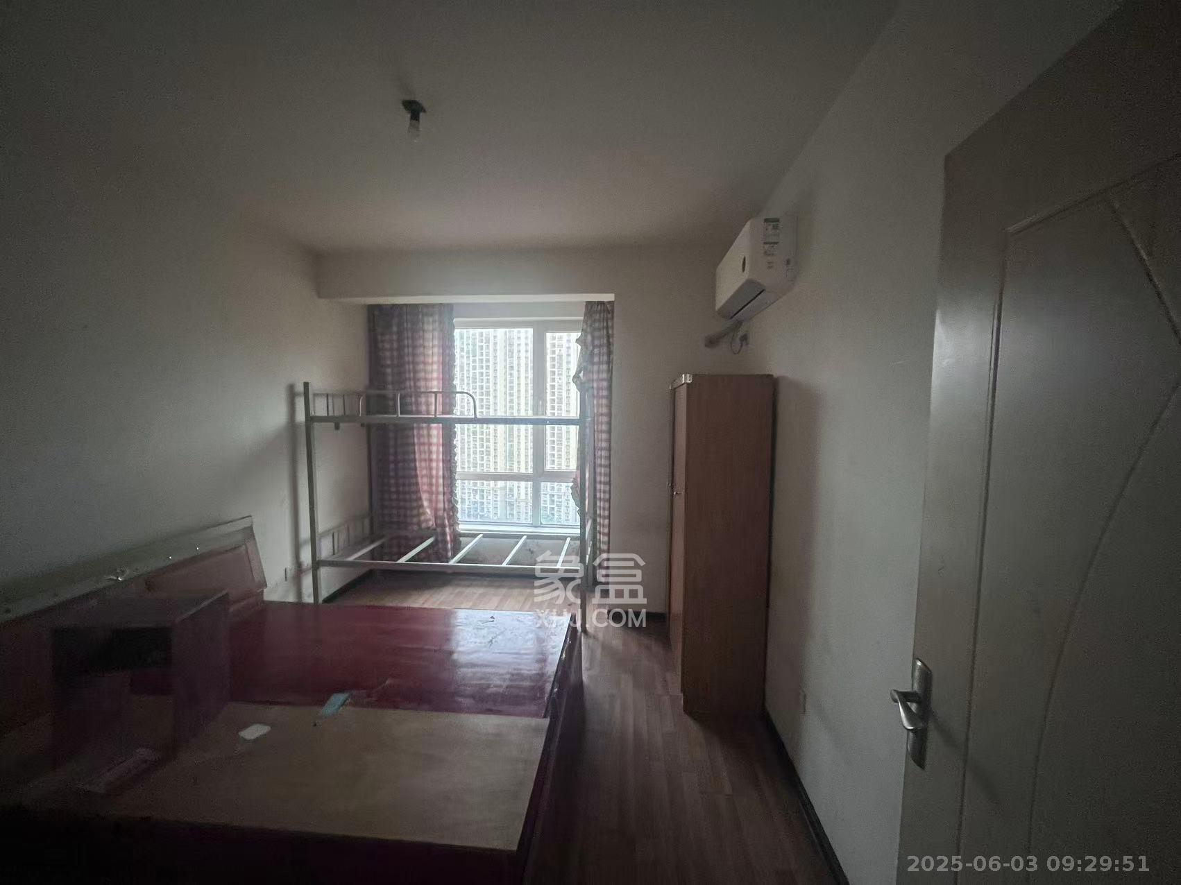 万国城(当代满庭春MOMA)二期 4室2厅2卫 2500.0元/月 万国城(当代满庭春MOMA)二期 4室2厅2卫 2500.0元/月室内图