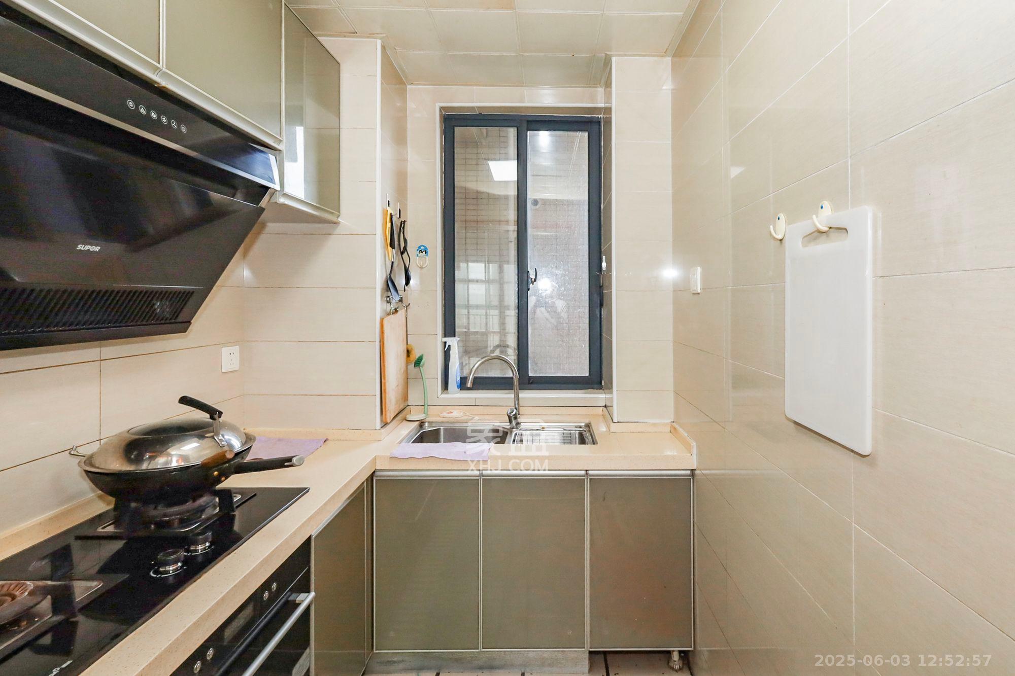 钰龙天下一期 3室2厅2卫 3300.0元/月 钰龙天下一期 3室2厅2卫 3300.0元/月室内图