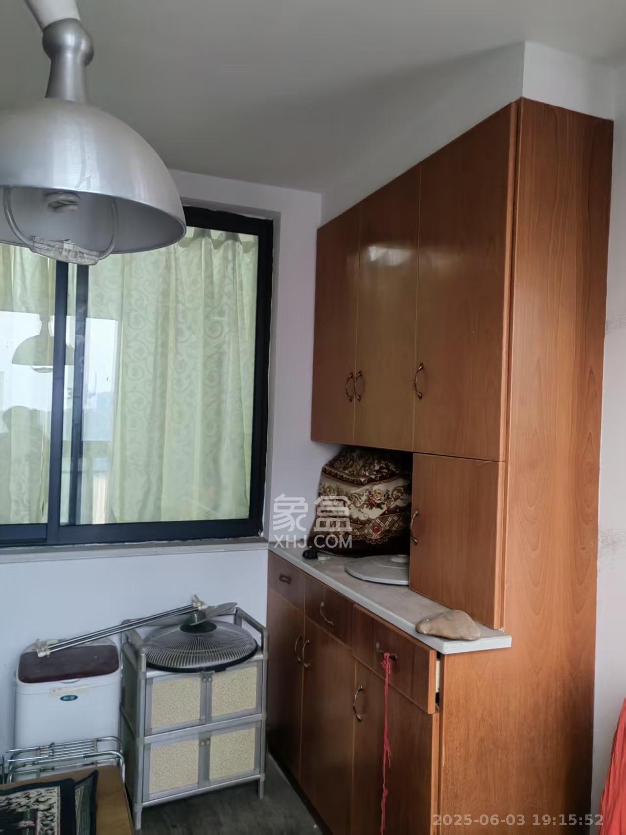 钱隆学府一、二期 2室2厅1卫 1800.0元/月 钱隆学府一、二期 2室2厅1卫 1800.0元/月室内图