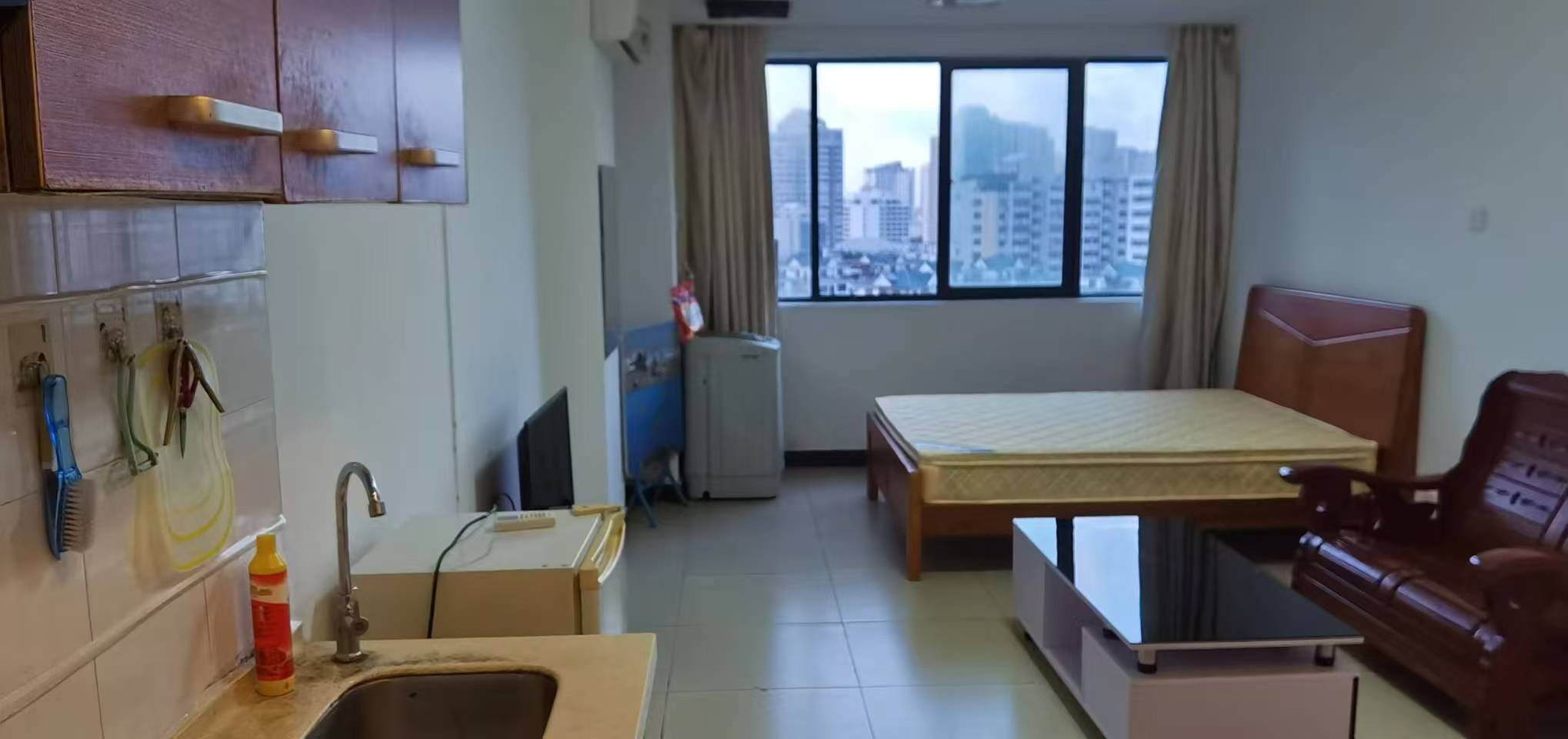 帝国大厦  1室1厅1卫   1400.00元/月室内图