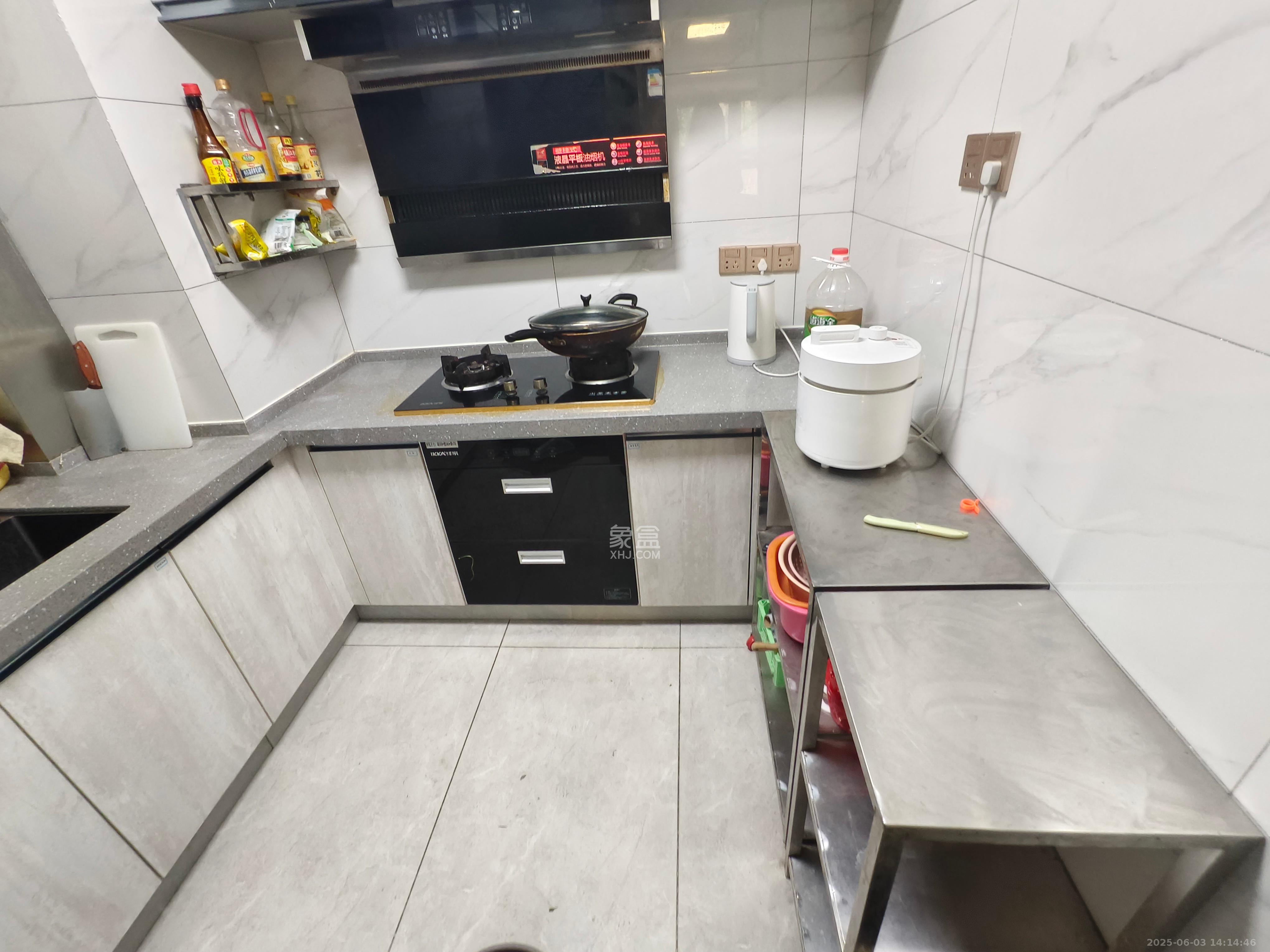 卓越浅水湾 3室2厅1卫 3200.0元/月 卓越浅水湾 3室2厅1卫 3200.0元/月室内图