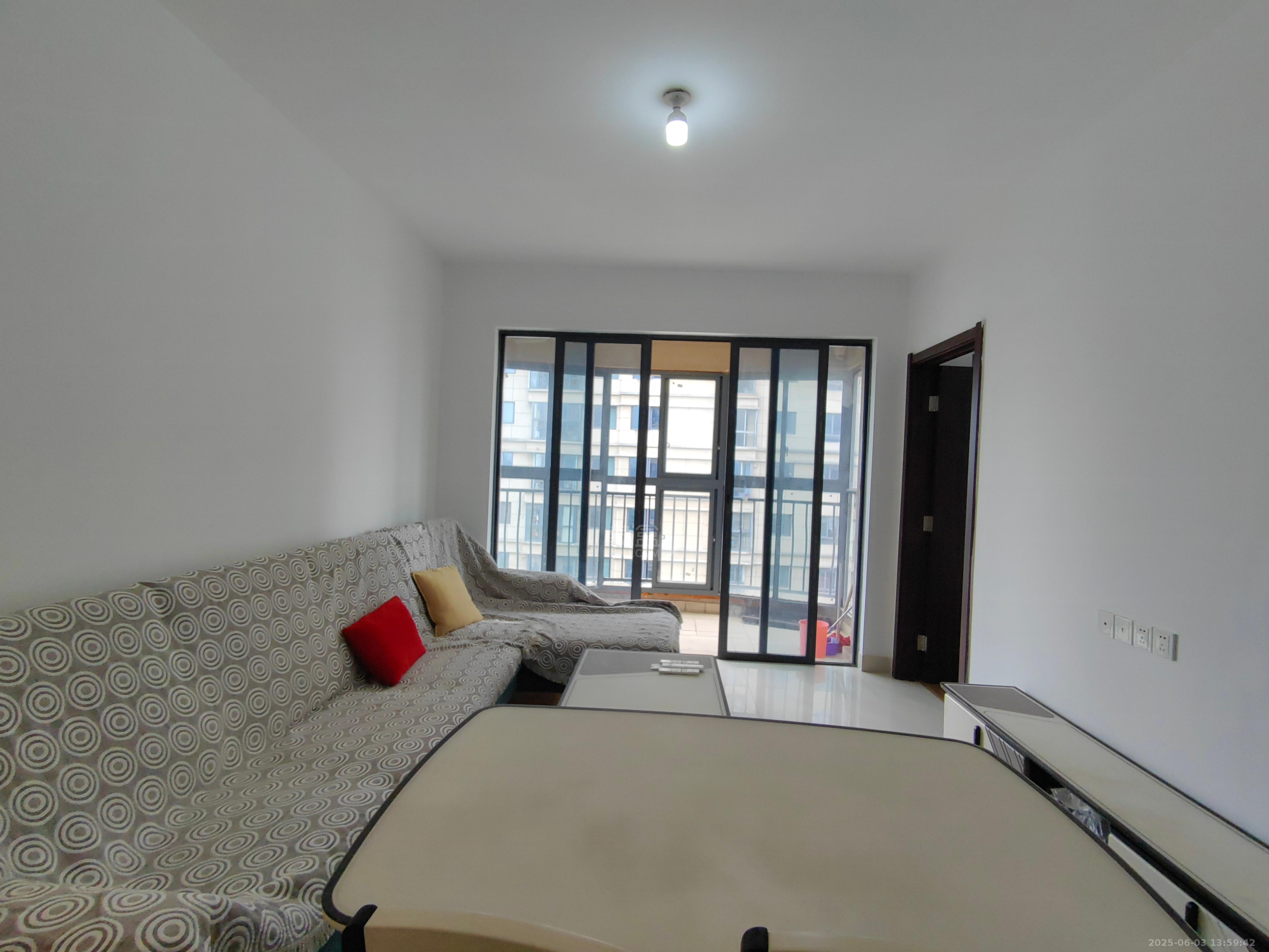 碧桂园 3室2厅1卫 1700.0元/月 碧桂园 3室2厅1卫 1700.0元/月室内图