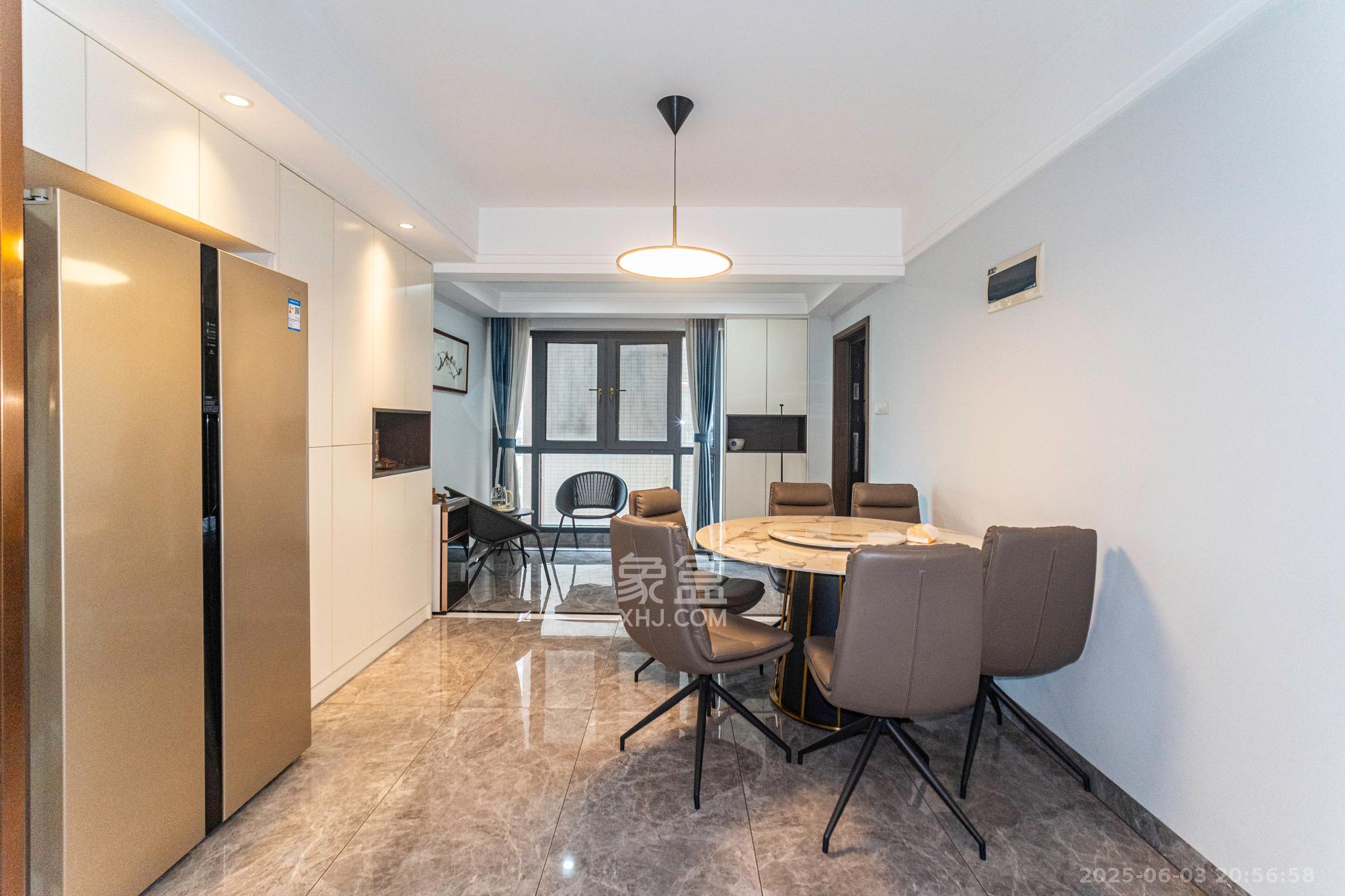 蝴蝶谷 3室2厅2卫 86.8万 蝴蝶谷 3室2厅2卫 86.8万客厅