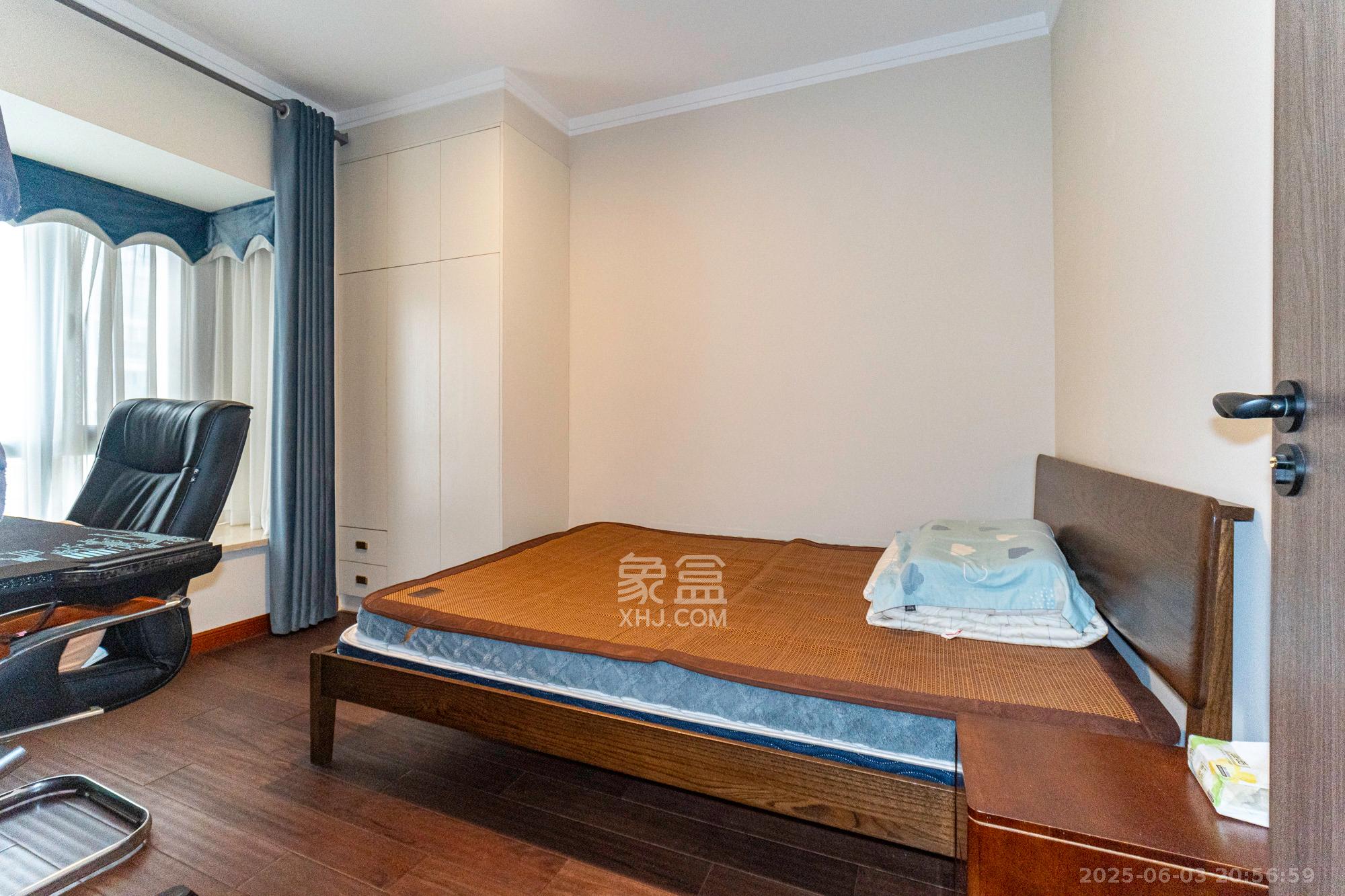 蝴蝶谷 3室2厅2卫 86.8万 蝴蝶谷 3室2厅2卫 86.8万卧室