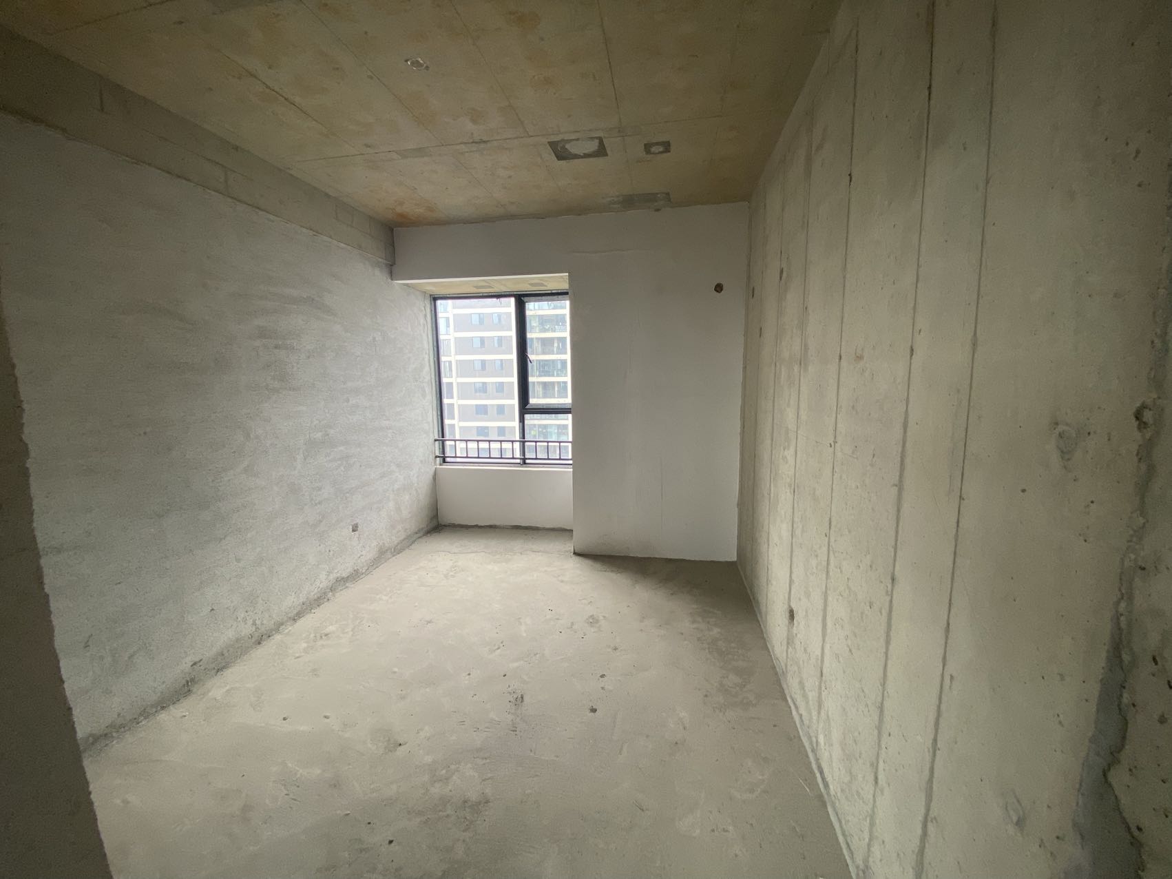 建工城城市之光  3室2厅2卫    80.88万