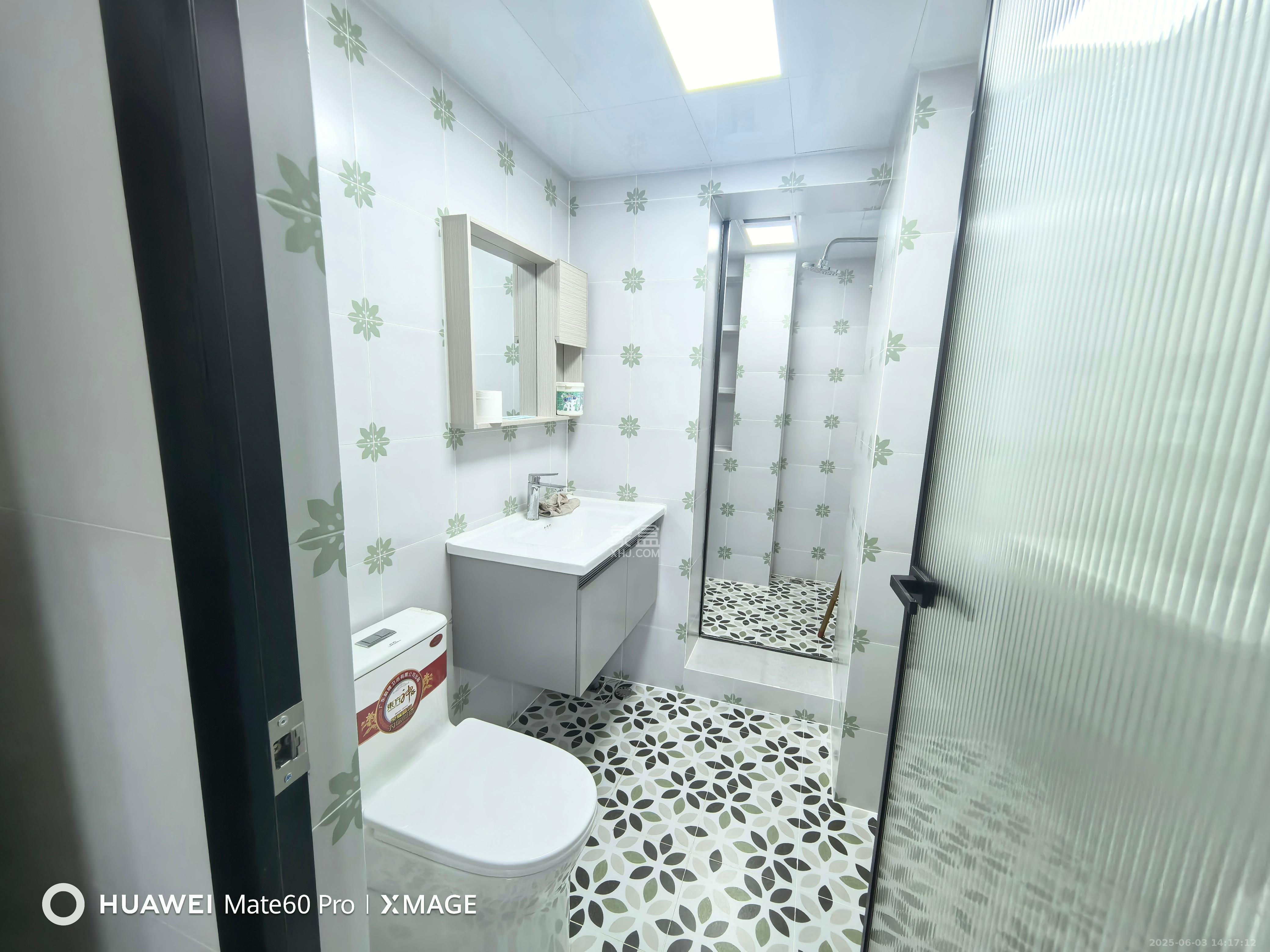 中海梅溪湖壹号  3室2厅1卫    3400.0元/月 中海梅溪湖壹号  3室2厅1卫    3400.0元/月室内图