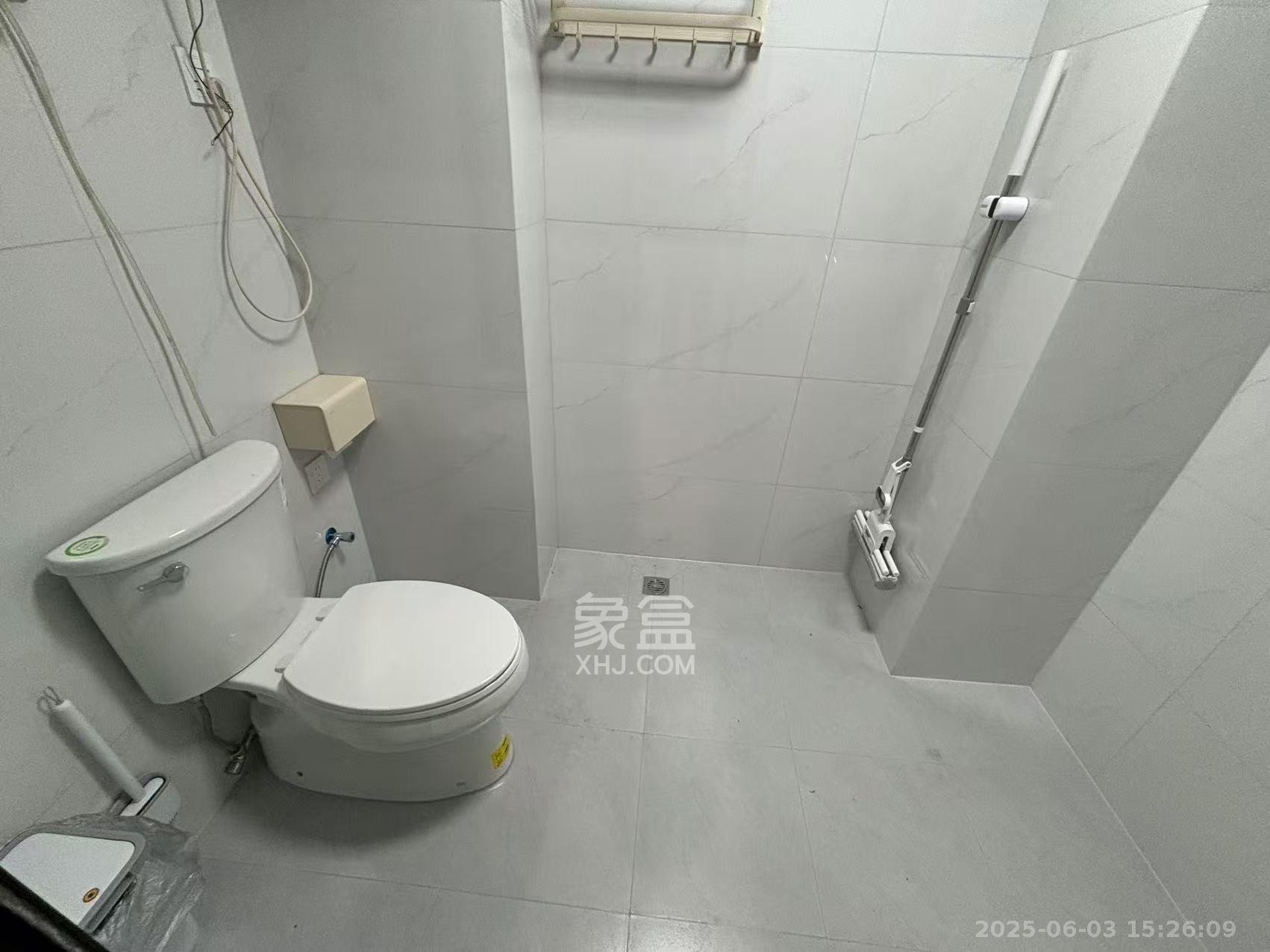 西子一间  2室1厅1卫   1800.00元/月室内图
