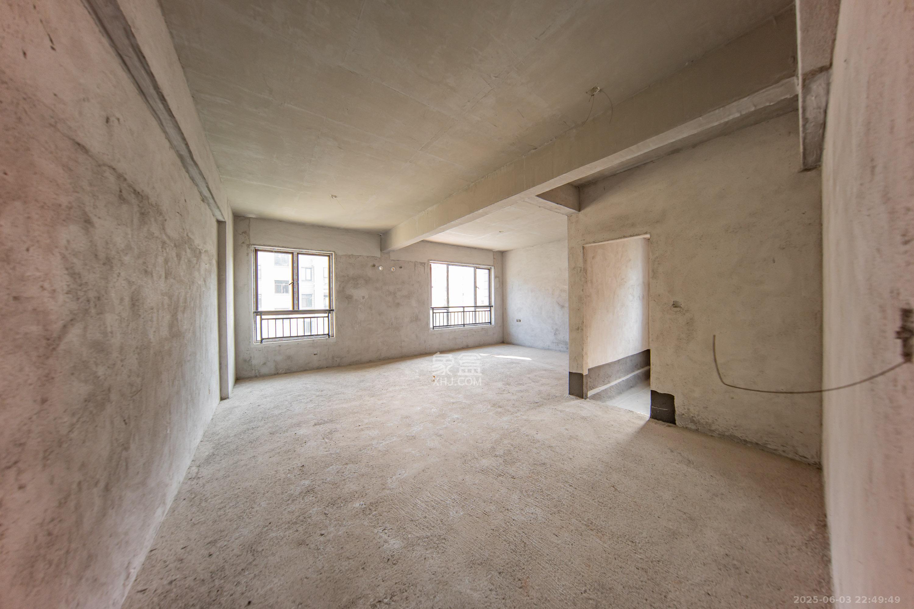 江山帝景雅墅(普罗旺斯)  7室2厅4卫    395.0万 江山帝景雅墅(普罗旺斯)  7室2厅4卫    395.0万卧室