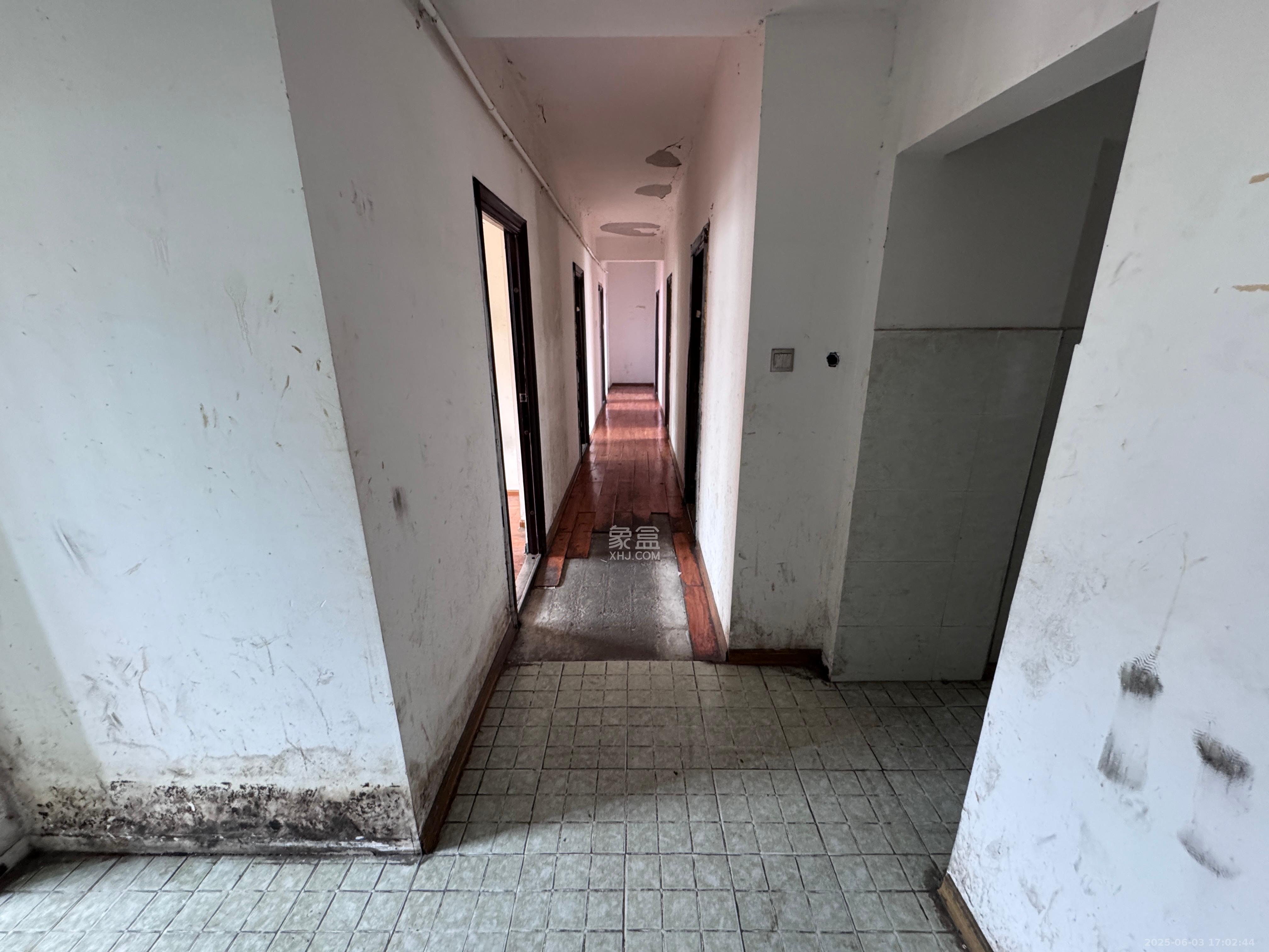 雨花公馆(紫苔名苑) 4室2厅2卫 3000.0元/月 雨花公馆(紫苔名苑) 4室2厅2卫 3000.0元/月室内图