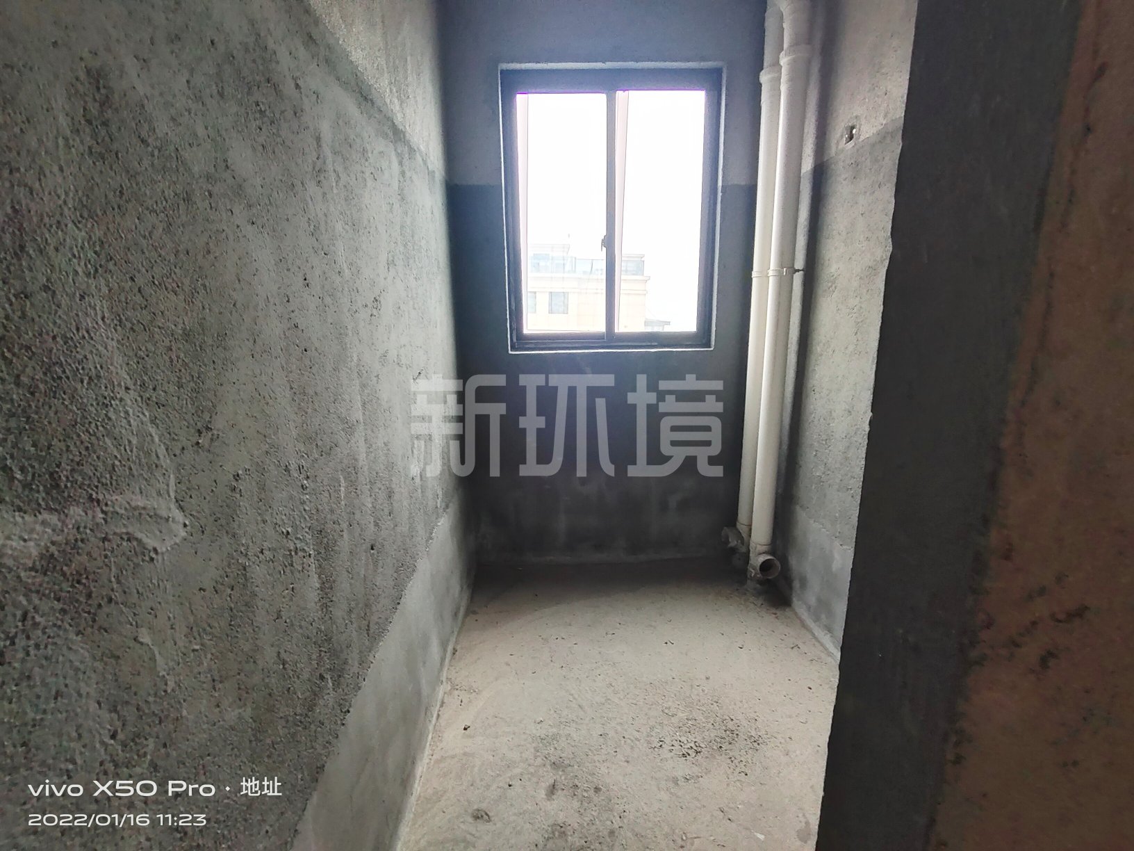 江与城  3室2厅2卫   102.00万客厅
