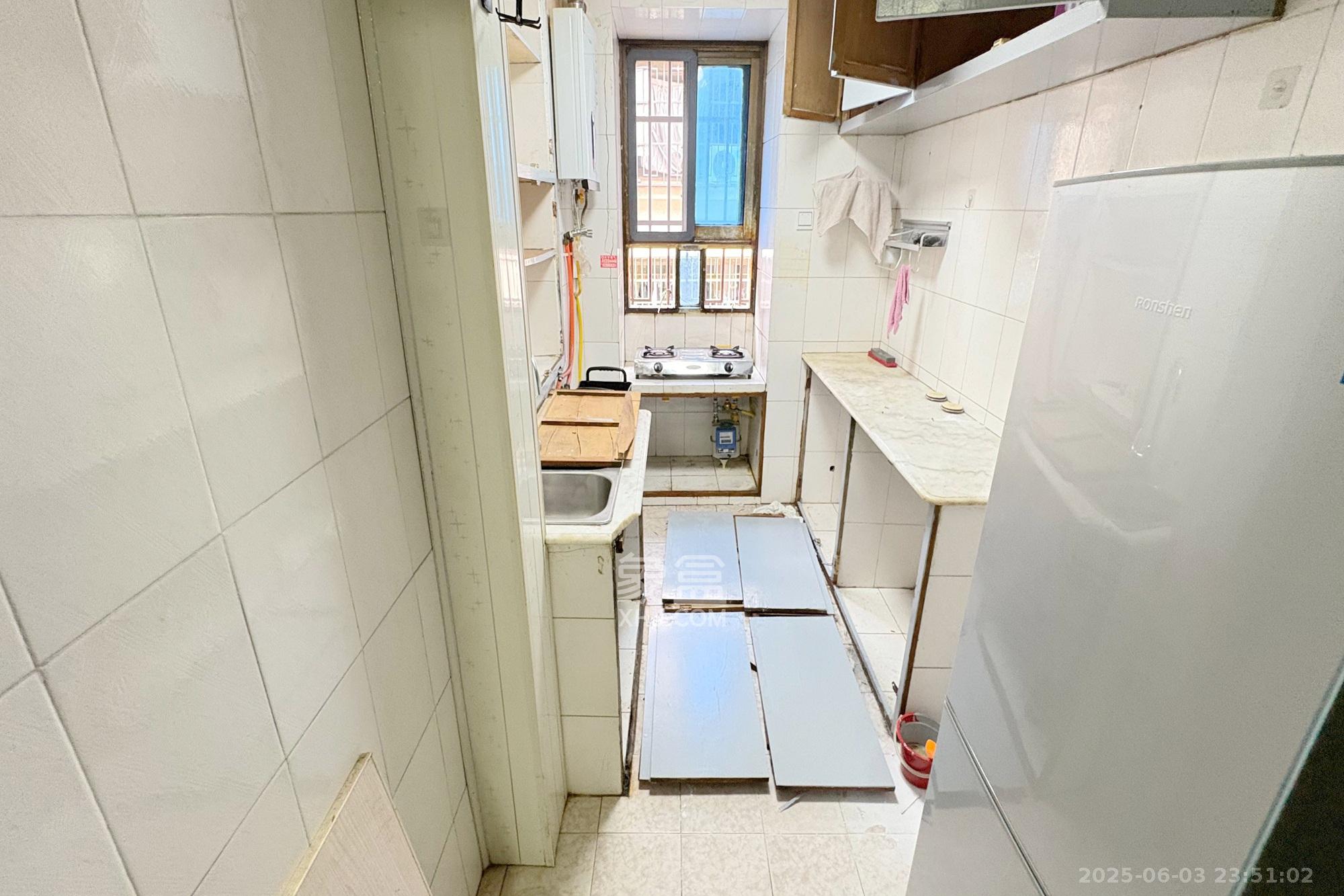 里仁巷22号工商联宿舍 2室1厅1卫 53.8万 里仁巷22号工商联宿舍 2室1厅1卫 53.8万厨房