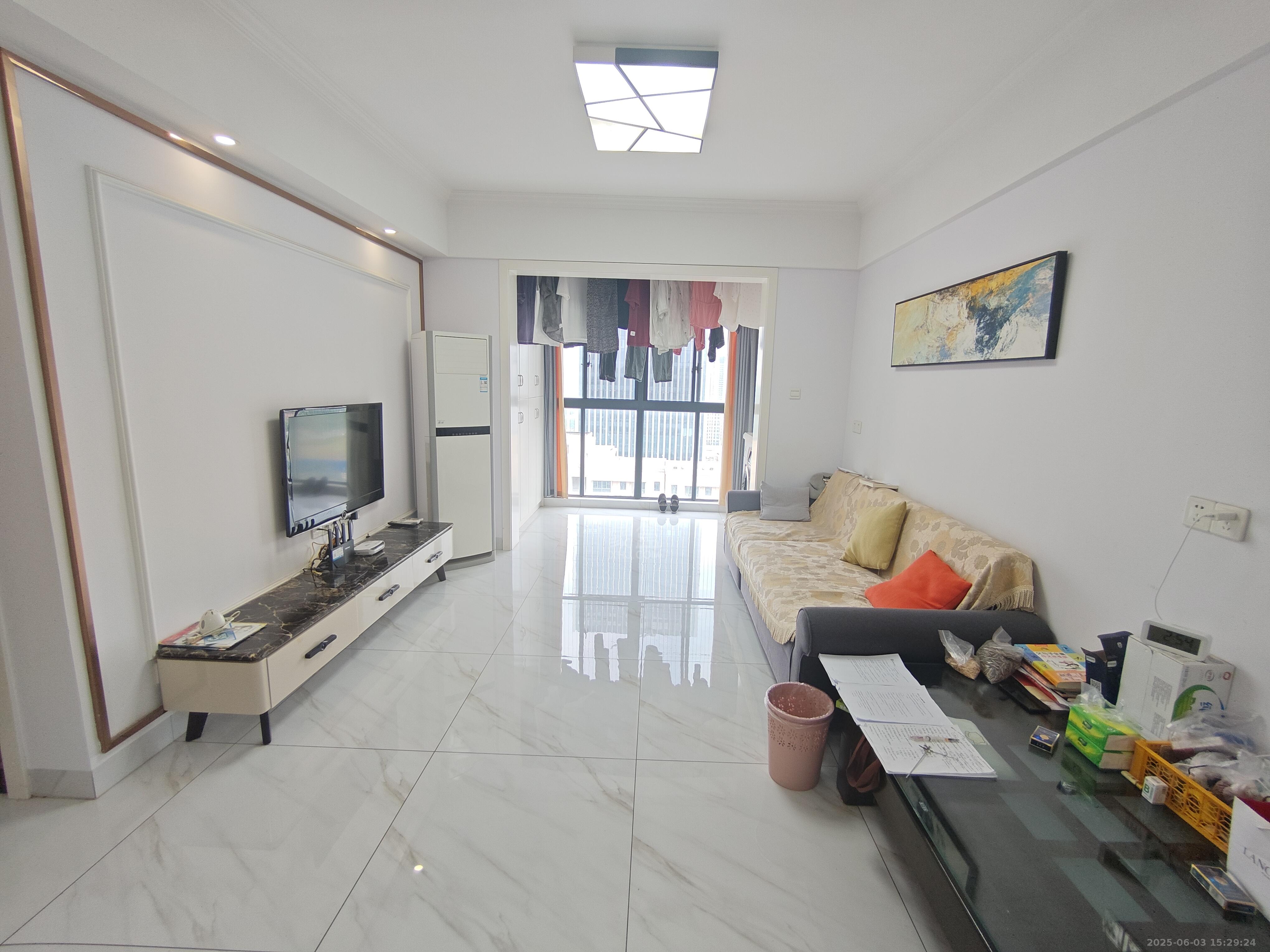 武广国际学苑 3室2厅1卫 2000.0元/月 武广国际学苑 3室2厅1卫 2000.0元/月室内图