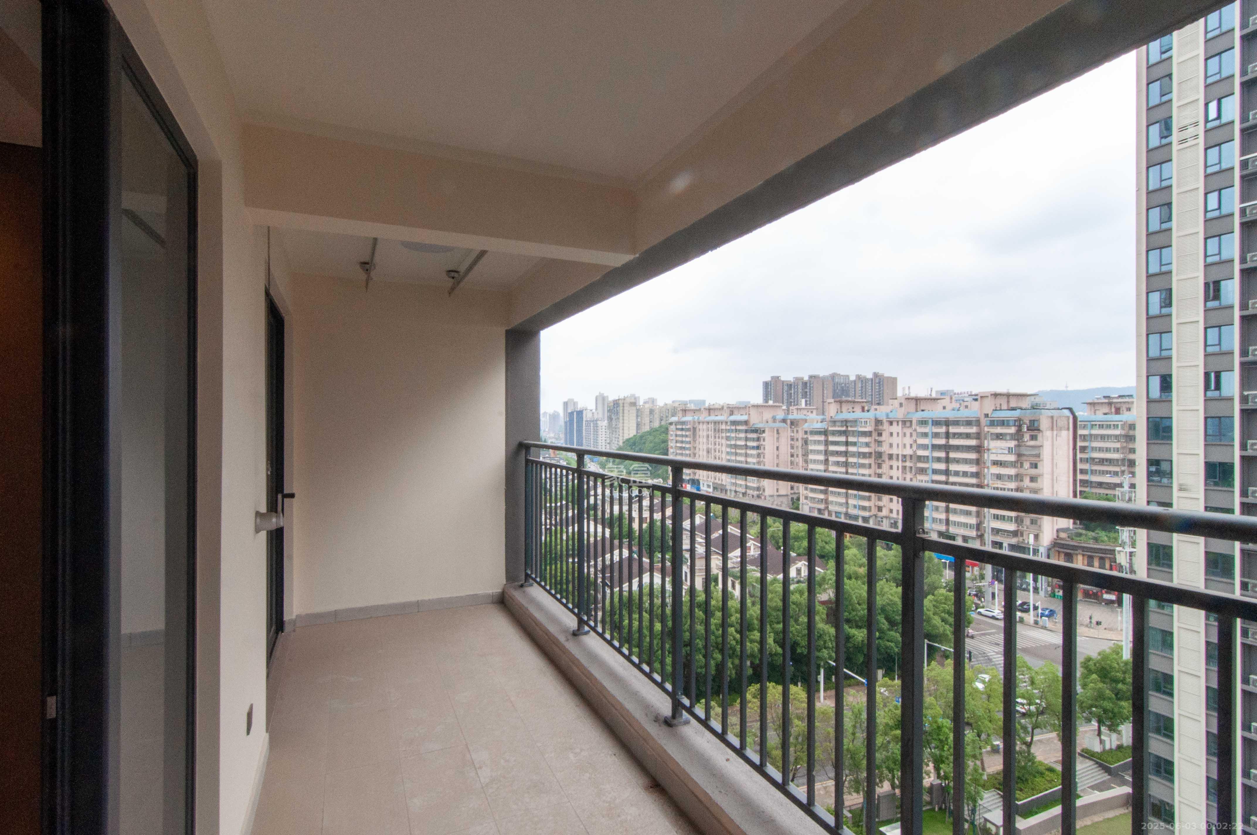 长房悦香山  3室2厅2卫    148.0万 长房悦香山  3室2厅2卫    148.0万其他