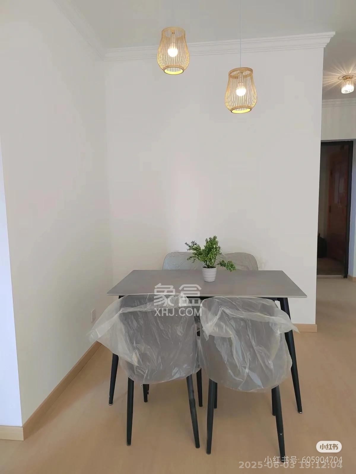 保利堂悦  4室2厅2卫   2200.00元/月