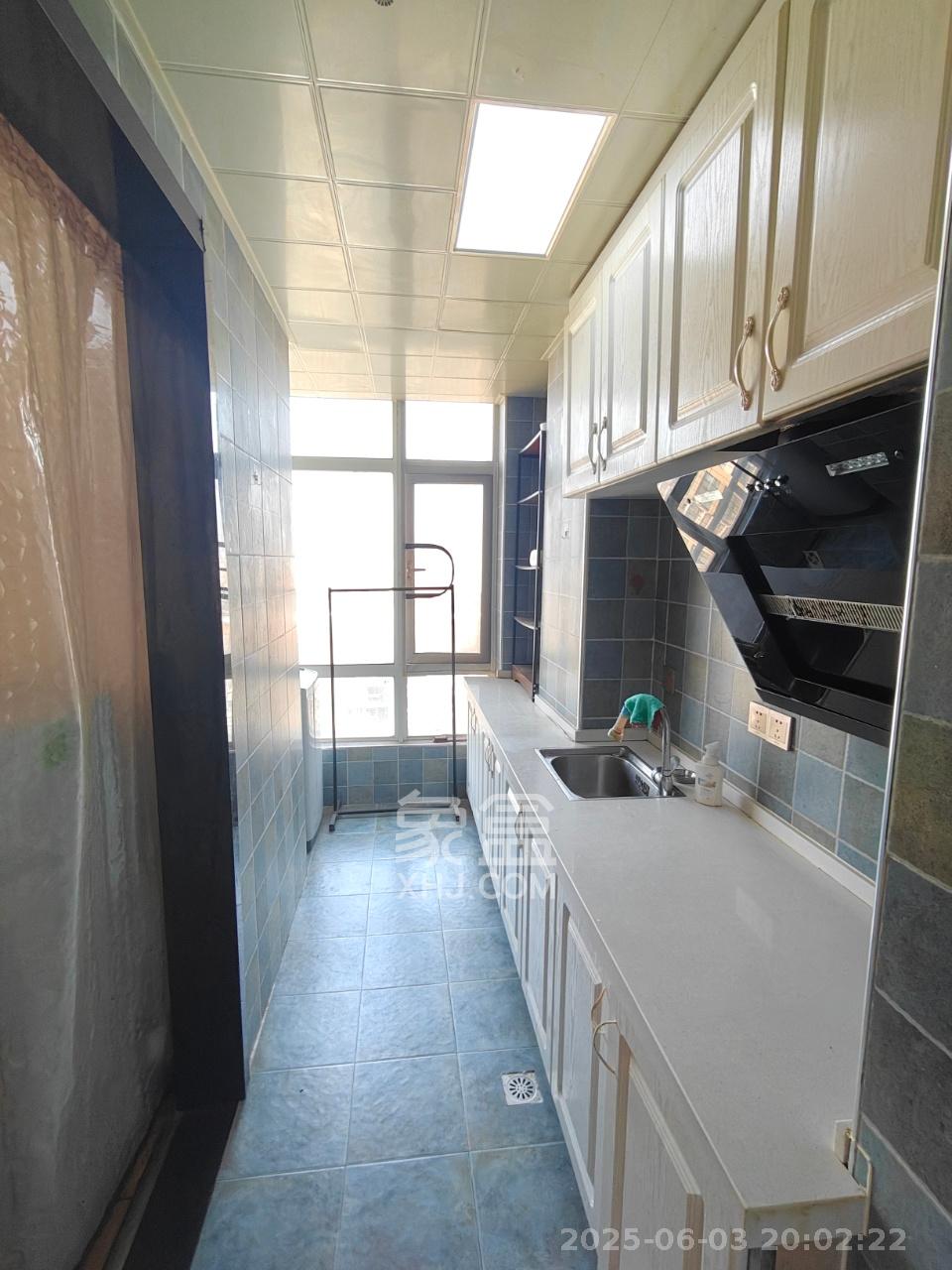 金鼎公园尚  1室1厅1卫    1300.0元/月 金鼎公园尚  1室1厅1卫    1300.0元/月室内图