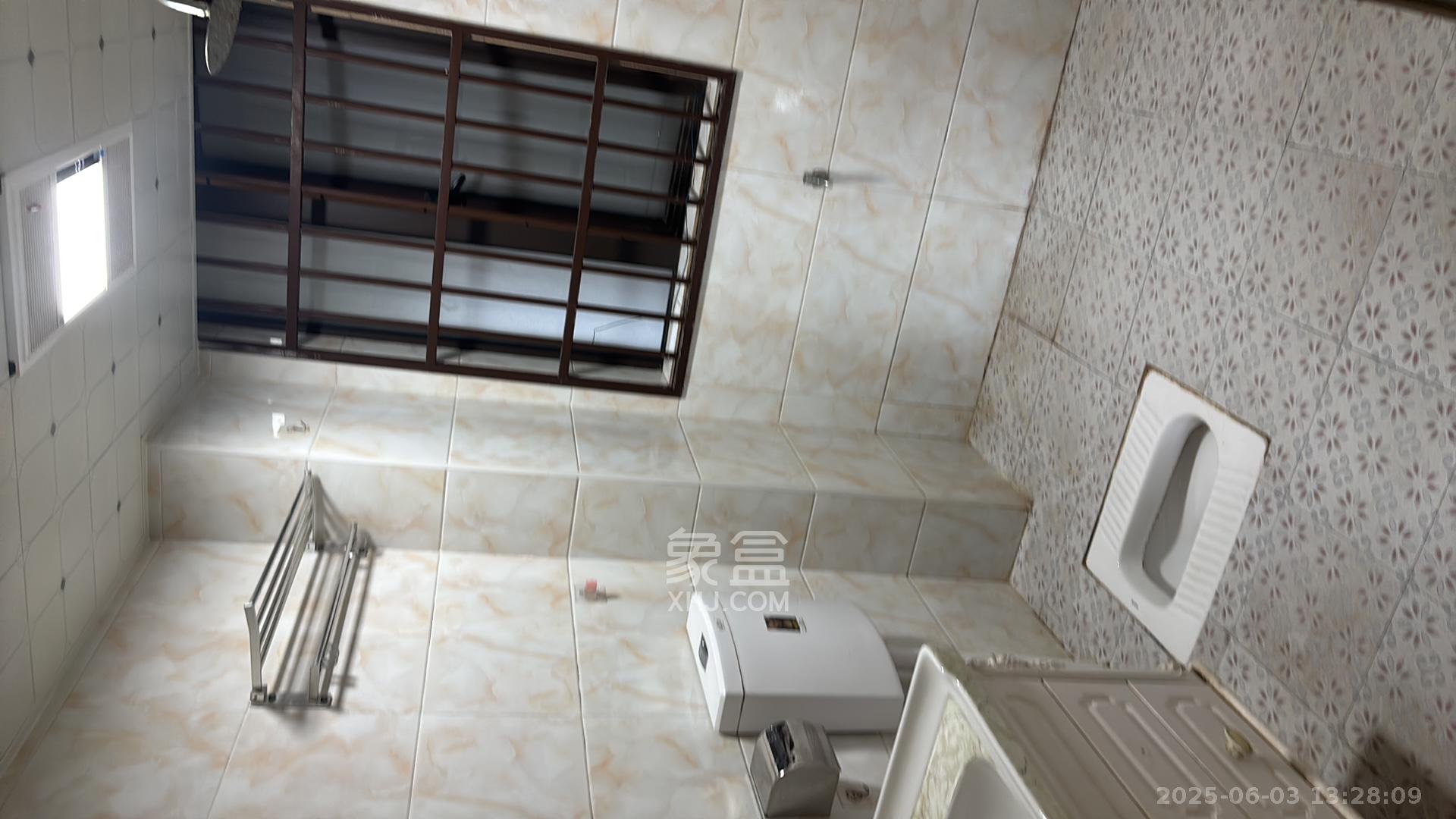 奥克斯缔壹城  3室2厅1卫   2300.00元/月室内图