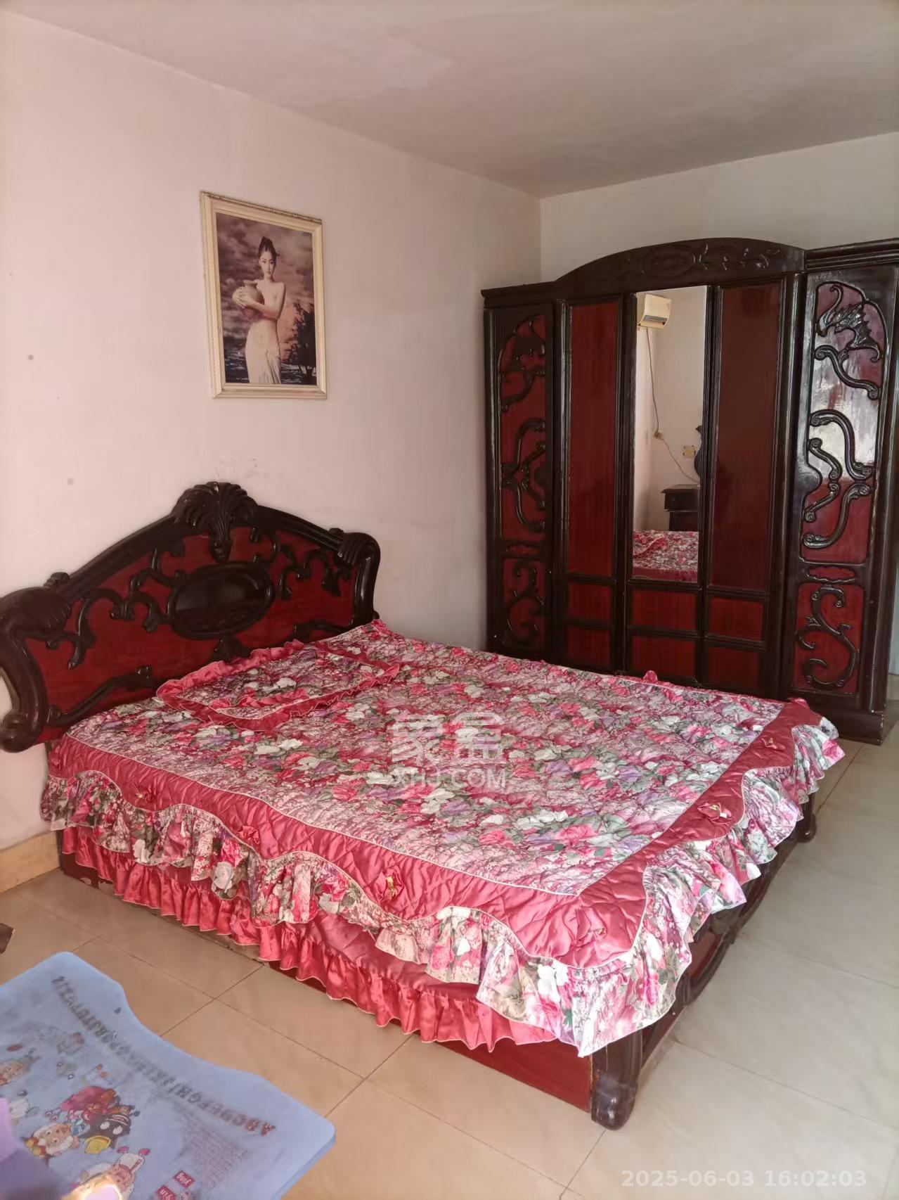 文庙坪小区 2室1厅1卫 1100.0元/月 文庙坪小区 2室1厅1卫 1100.0元/月室内图