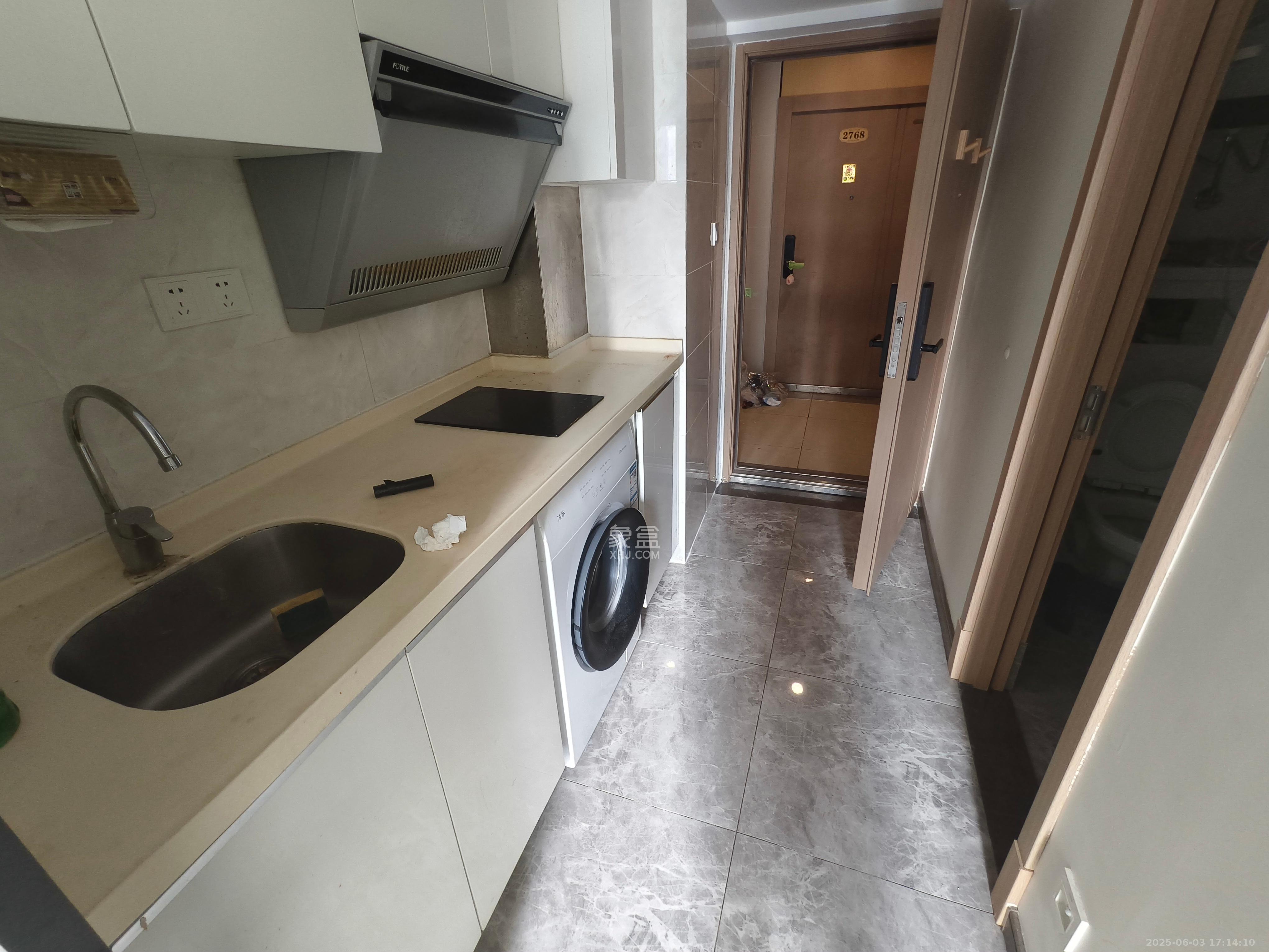 卓越浅水湾  1室1厅1卫    1750.0元/月 卓越浅水湾  1室1厅1卫    1750.0元/月