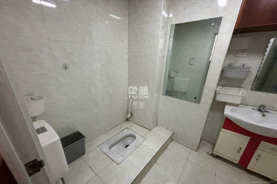 尚都花园城 1室1厅1卫 1100.0元/月 尚都花园城 1室1厅1卫 1100.0元/月室内图