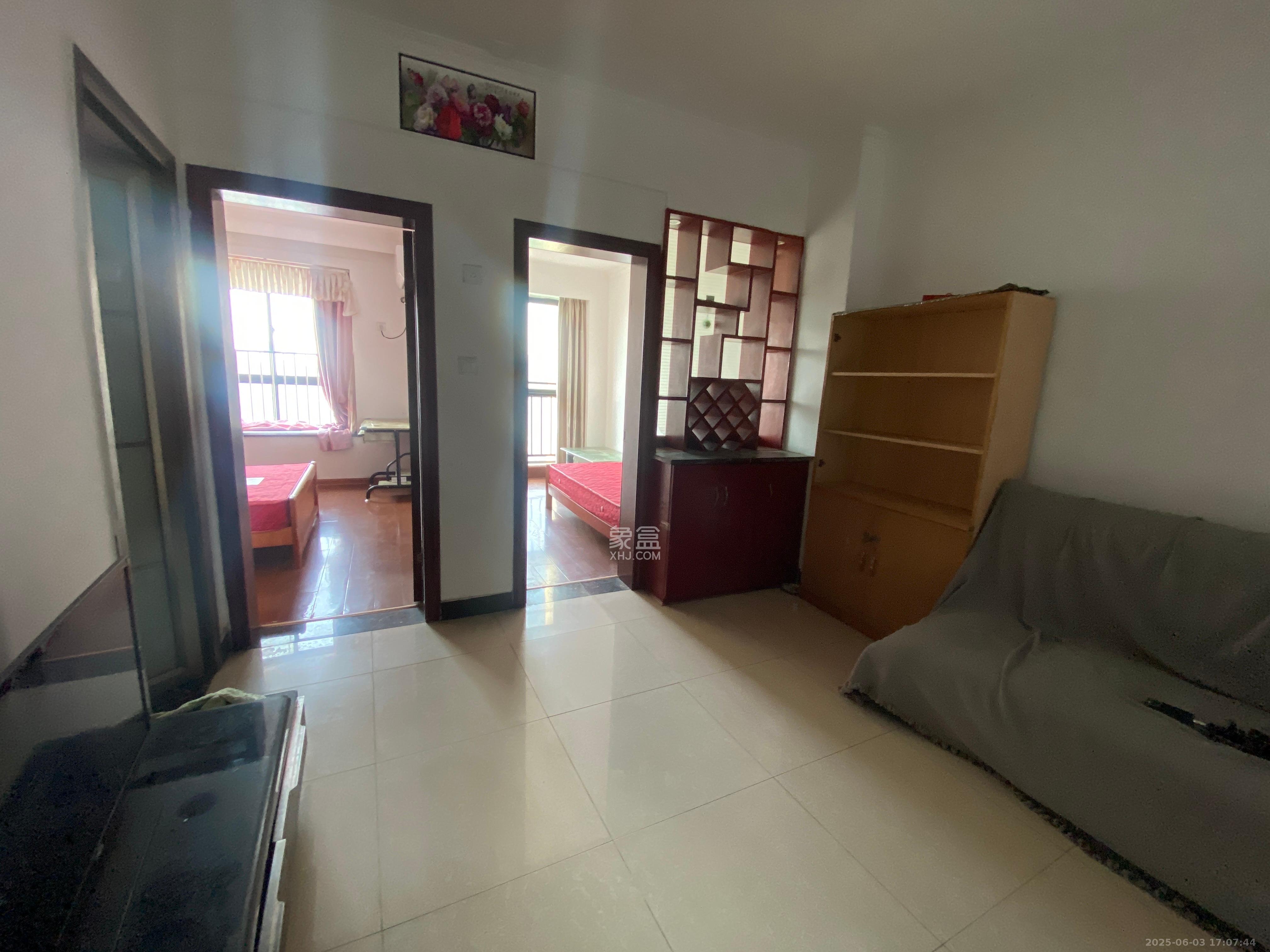 海拔东方  2室1厅1卫    1700.0元/月室内图